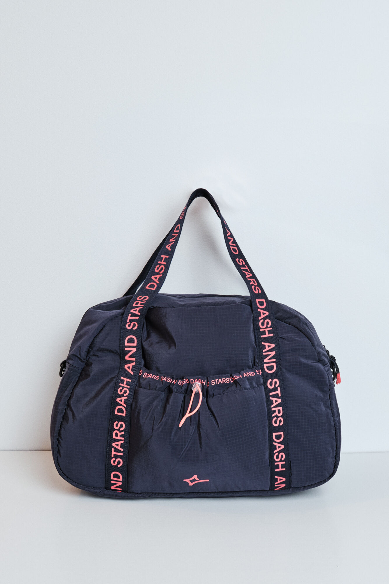 Dash and Stars Mala desportiva acolchoada em nylon cinzento