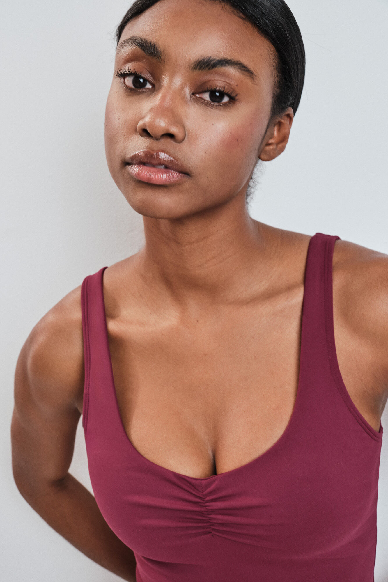 Dash and Stars Top desportivo SOFT MOVE granate vermelho