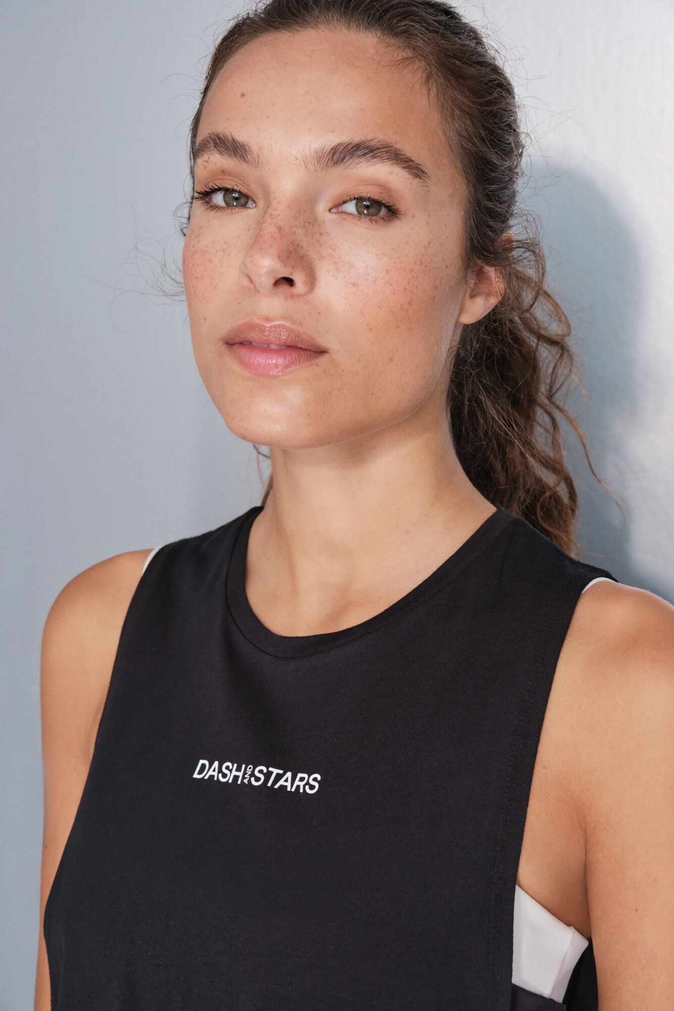 Dash and Stars Camiseta halter sin mangas algod&oacute;n negro negro