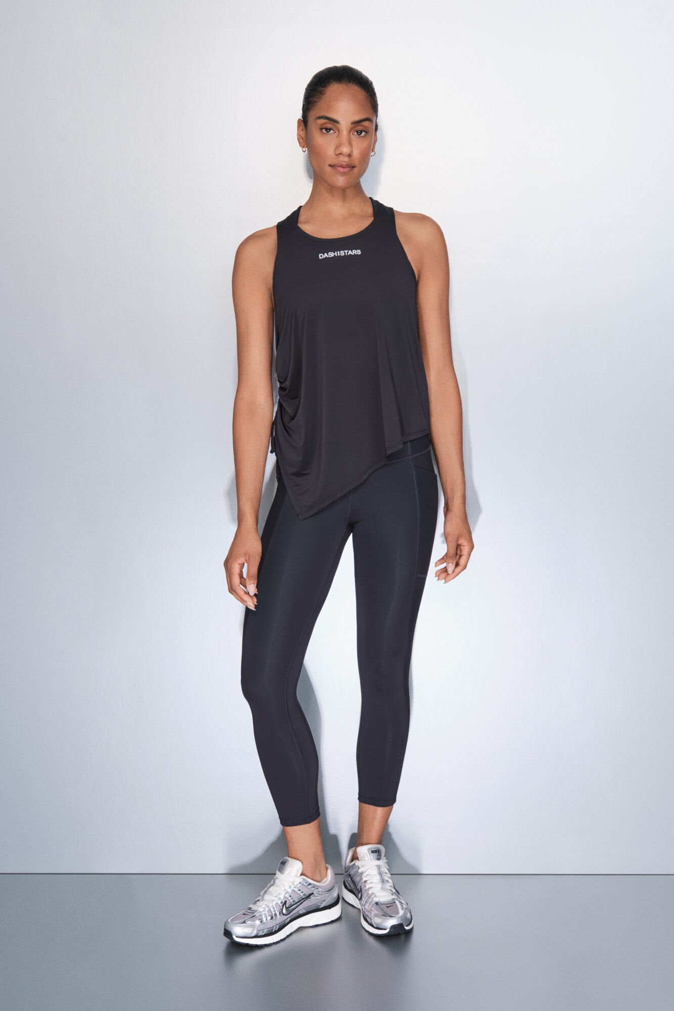 Dash and Stars T-shirt preto assim&eacute;trico halter preto