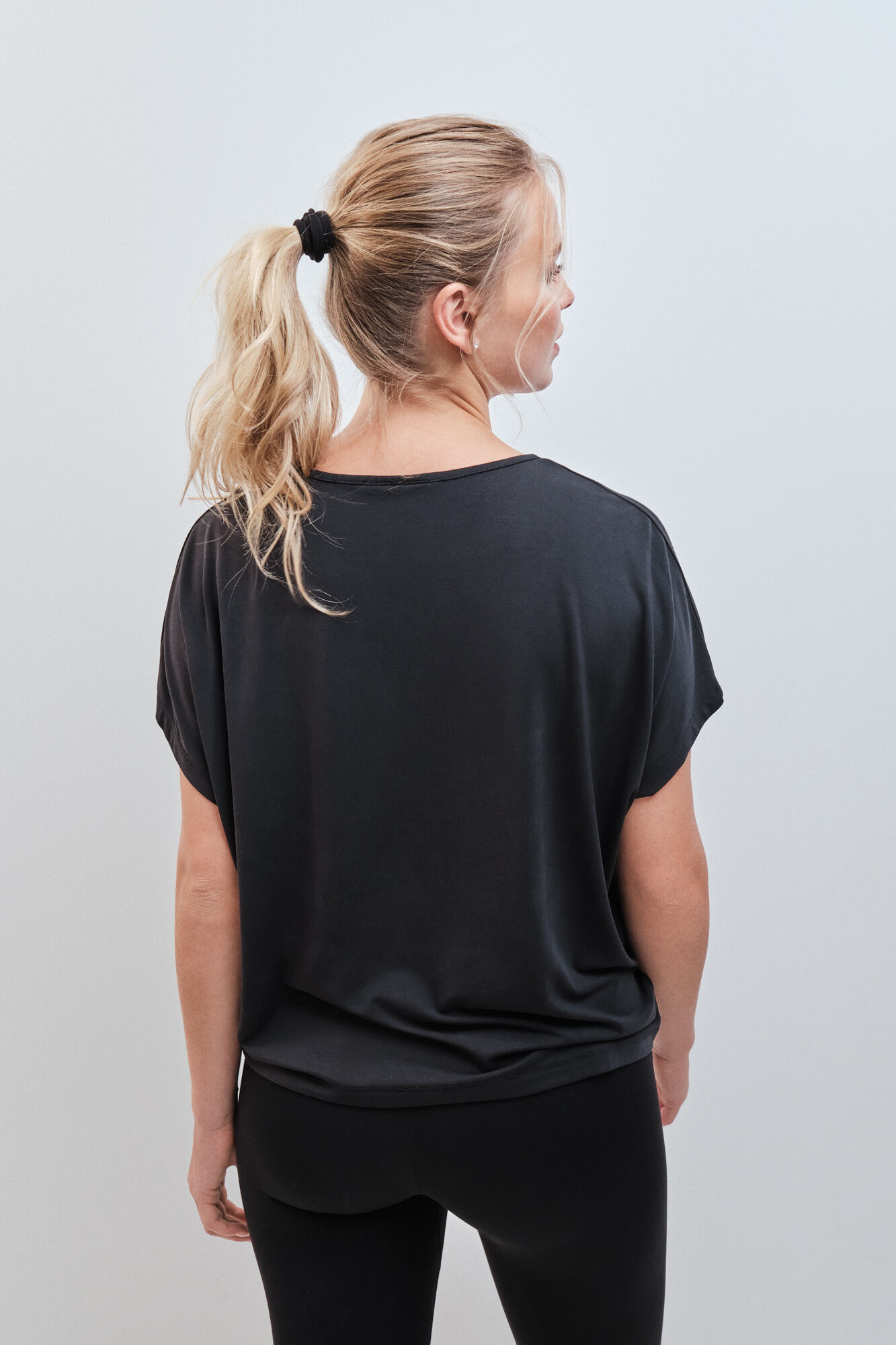 Dash and Stars T-shirt de manga curta em modal preto preto