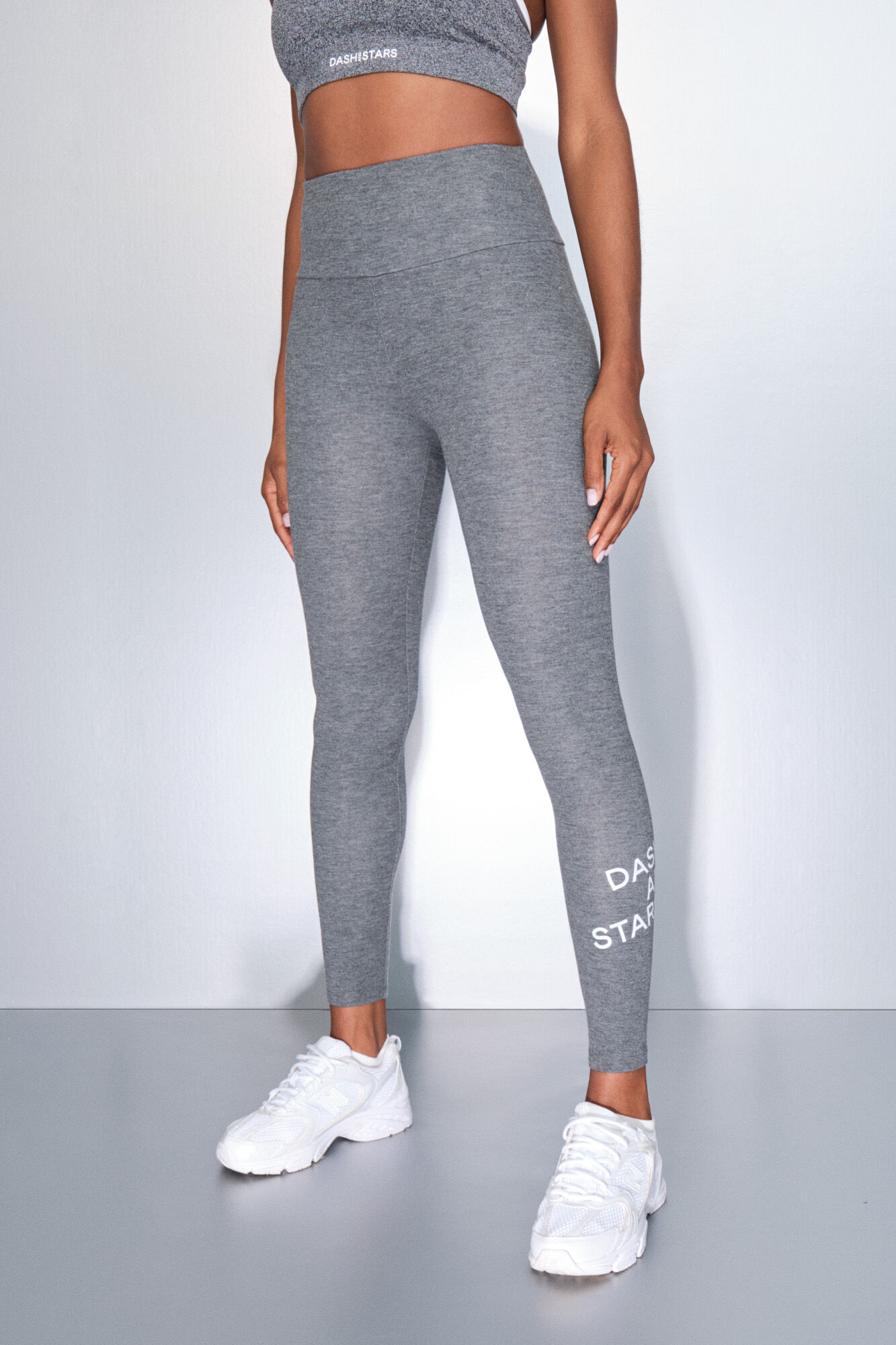 Dash and Stars Leggings largos gris gris