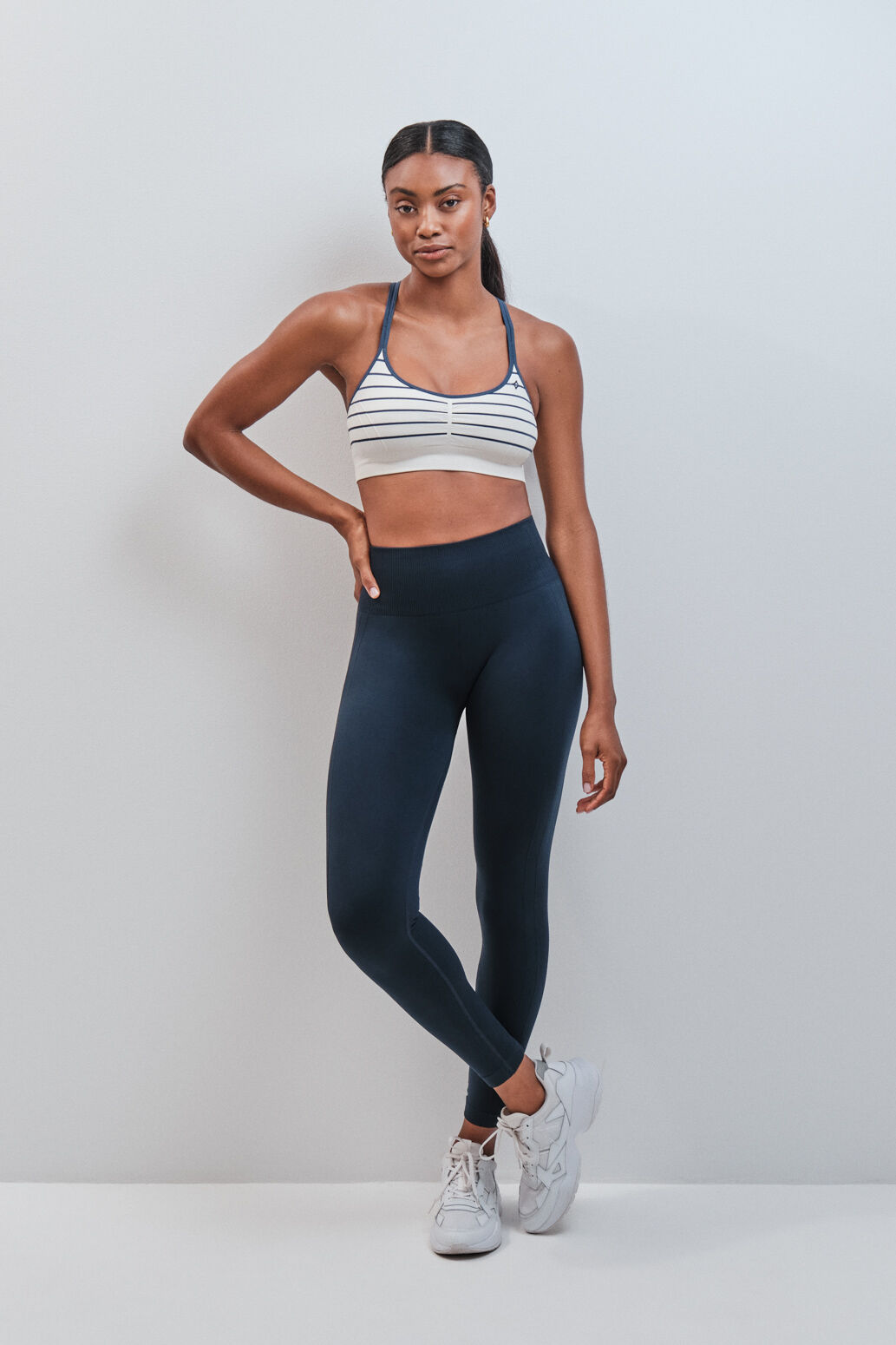 Dash and Stars Soutien desportivo SEAMLESS COMFORT azul beige