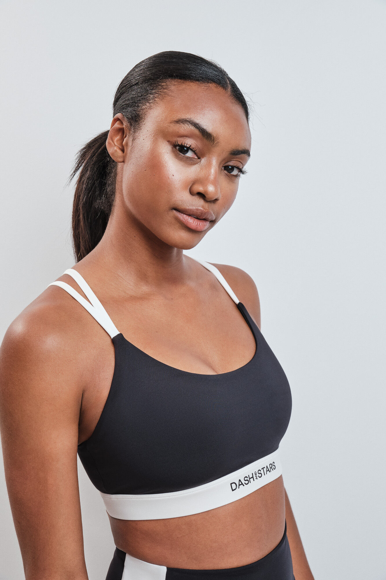 Dash and Stars Soutien desportivo 4D Stretch contraste preto preto
