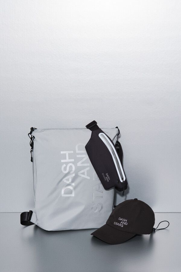 Dash and Stars Mochila multiposición nylon efecto metalizado negro