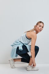 Dash and Stars T-shirt perfurada em microfibra azul azul