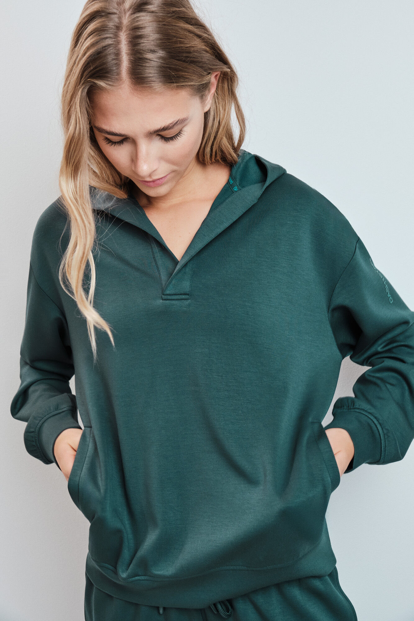 Dash and Stars Sweatshirt com capuz verde verde