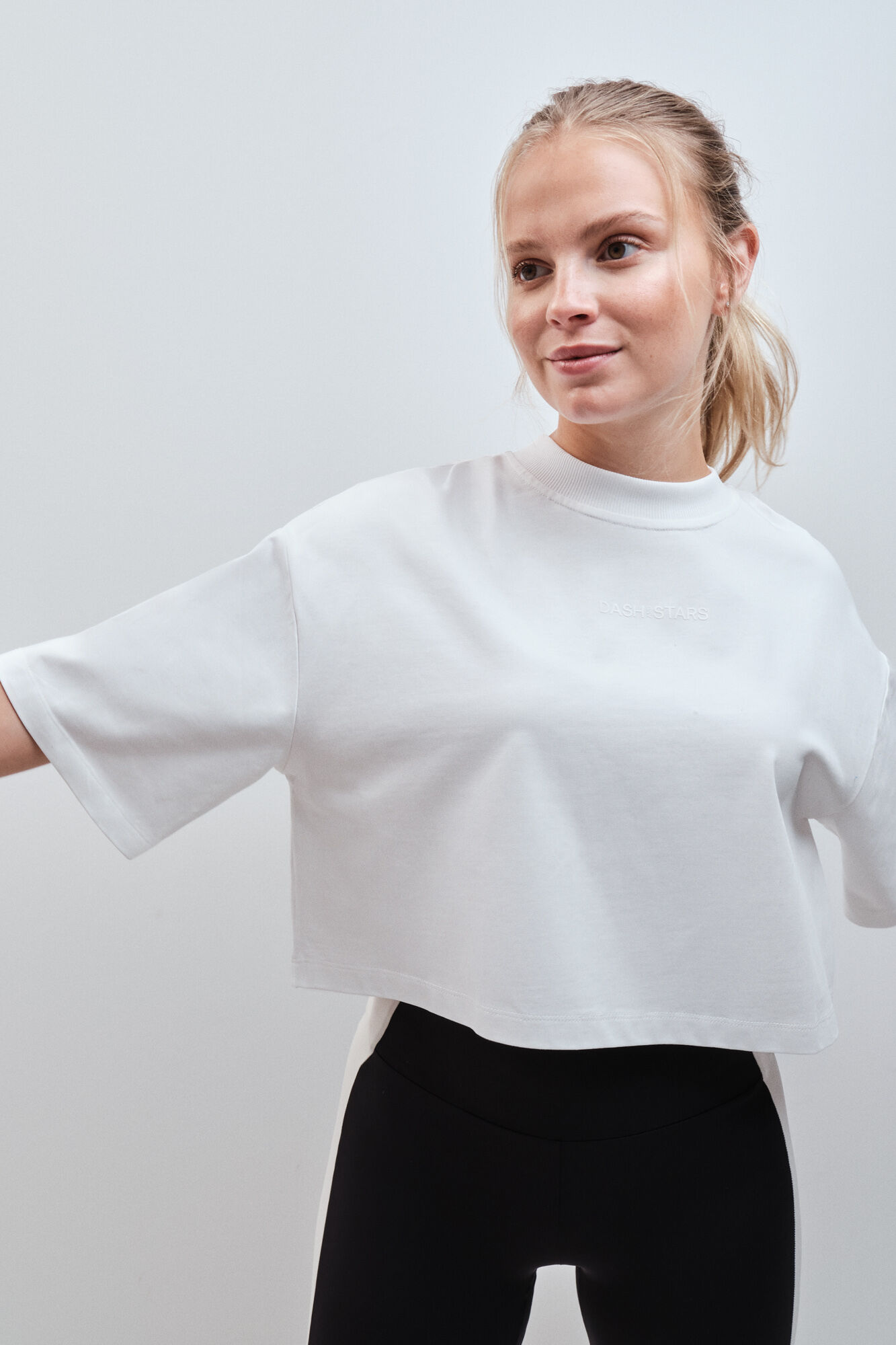Dash and Stars T-shirt boxy 100% algod&atilde;o branco beige