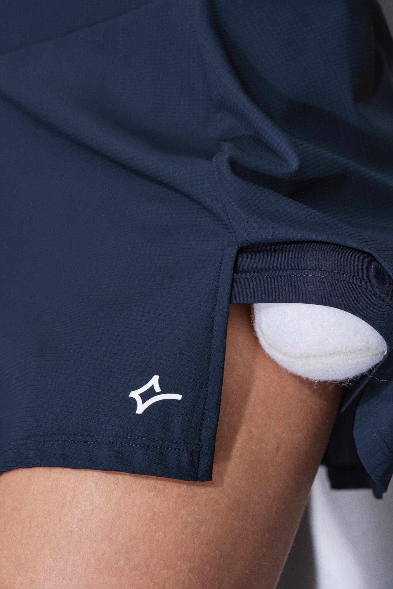 Dash and Stars Saia de microfibra azul com interior em malha azul