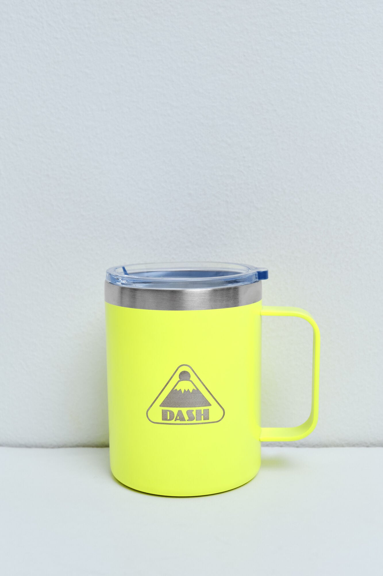 0 Caneca met&aacute;lica amarela impress&atilde;o