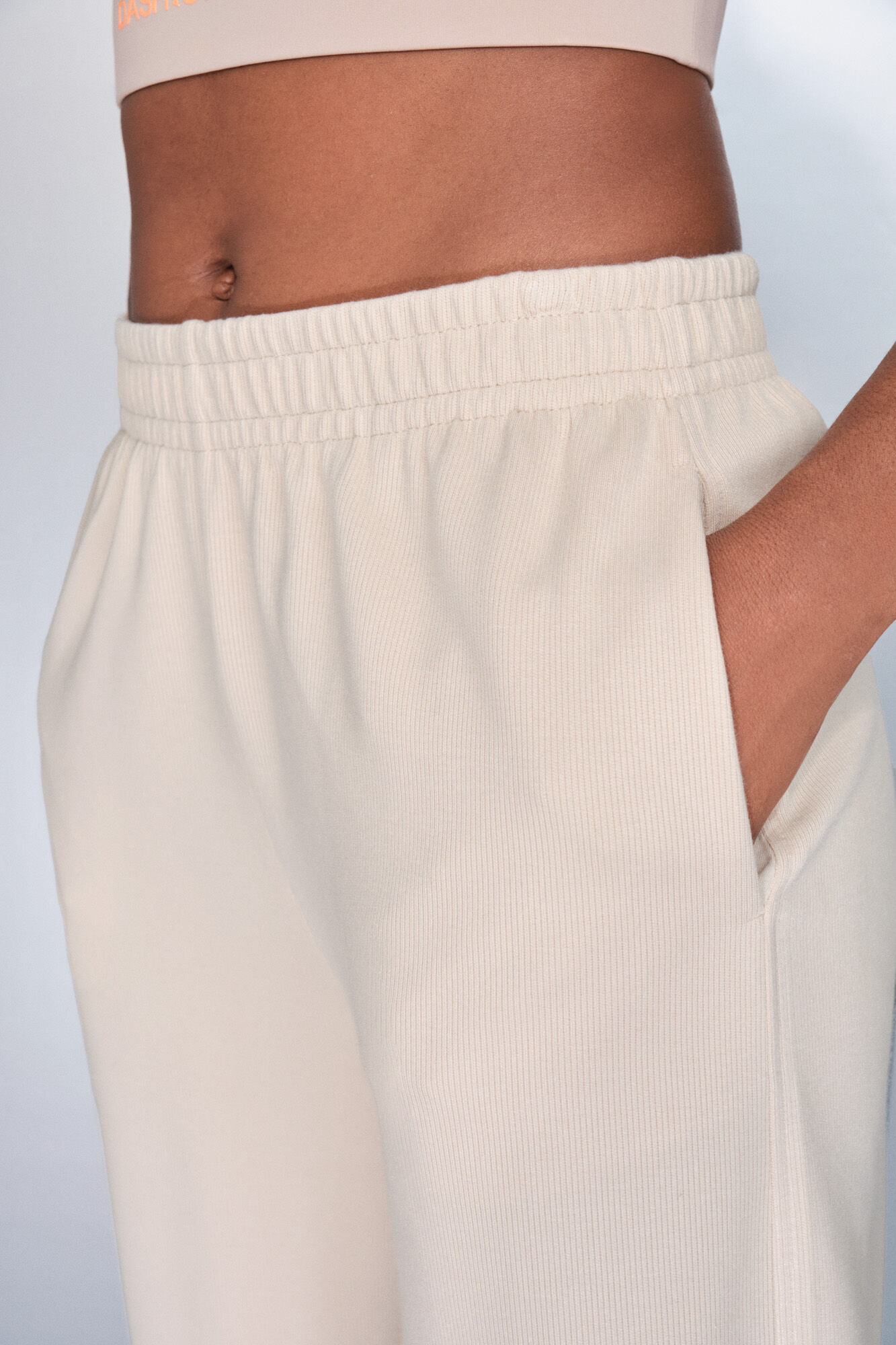 Dash and Stars Cal&ccedil;a largas retas caneladas bege cru