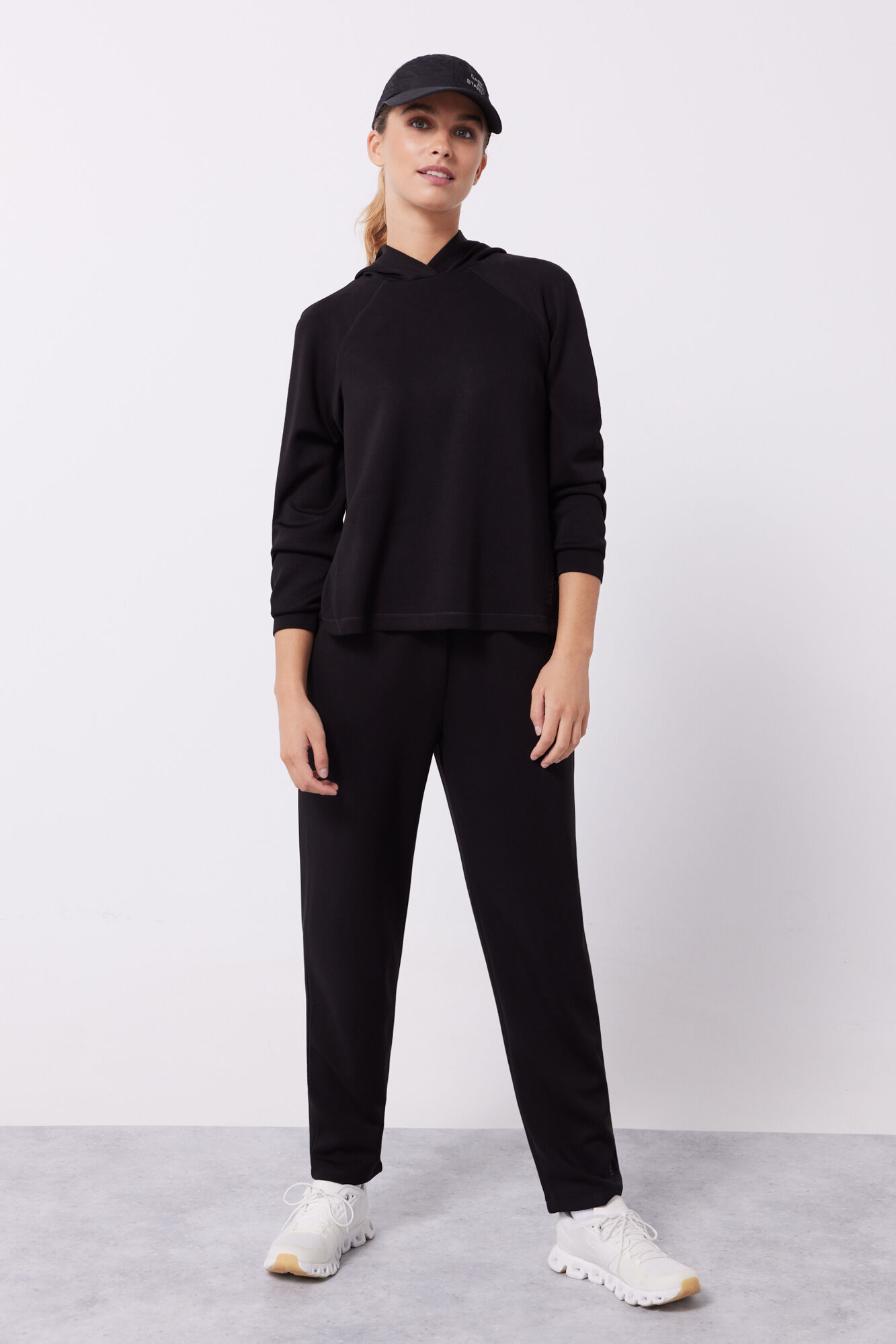 Dash and Stars Sudadera capucha tacto suave negro