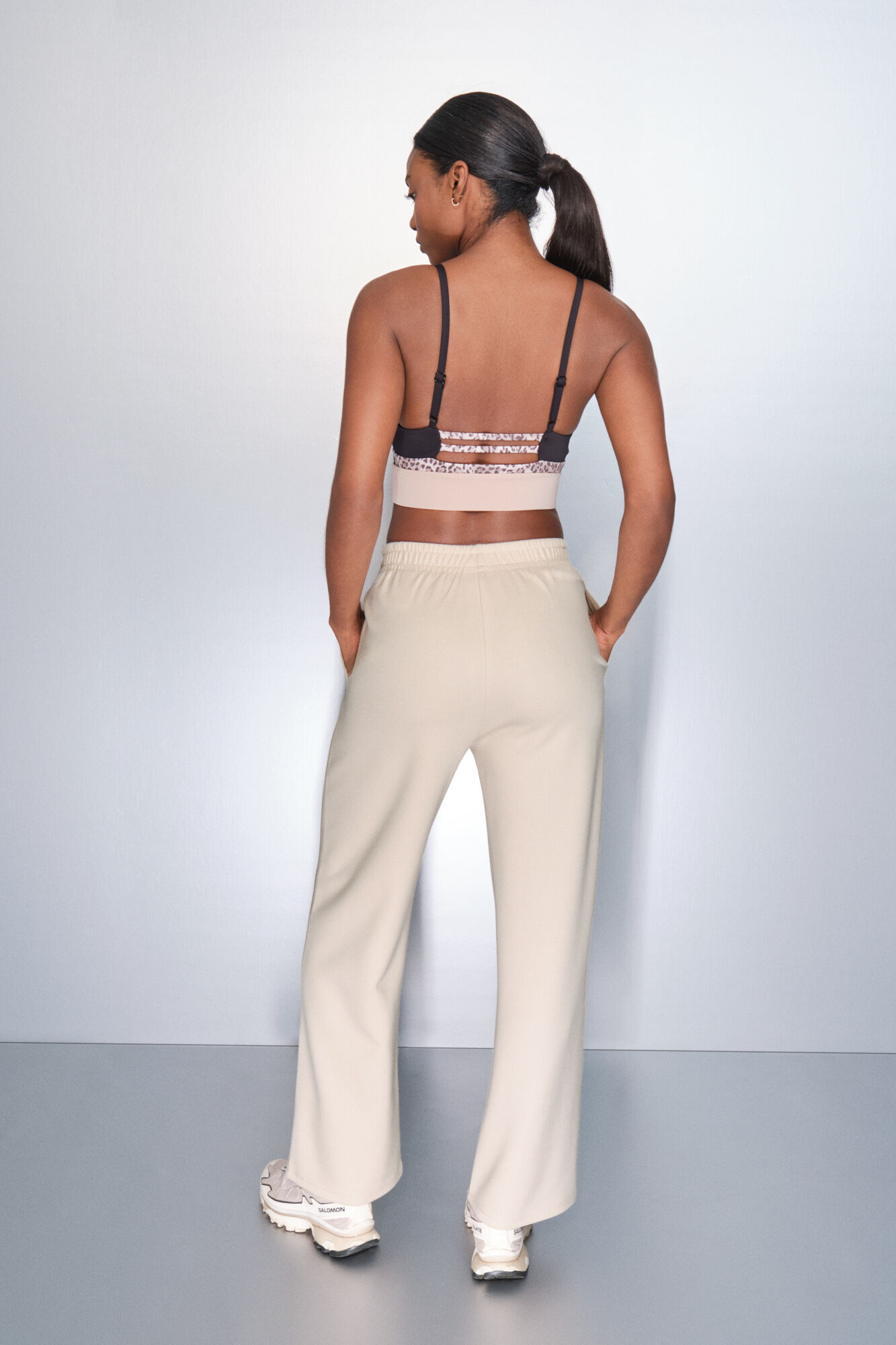 Dash and Stars Cal&ccedil;a largas retas caneladas bege cru