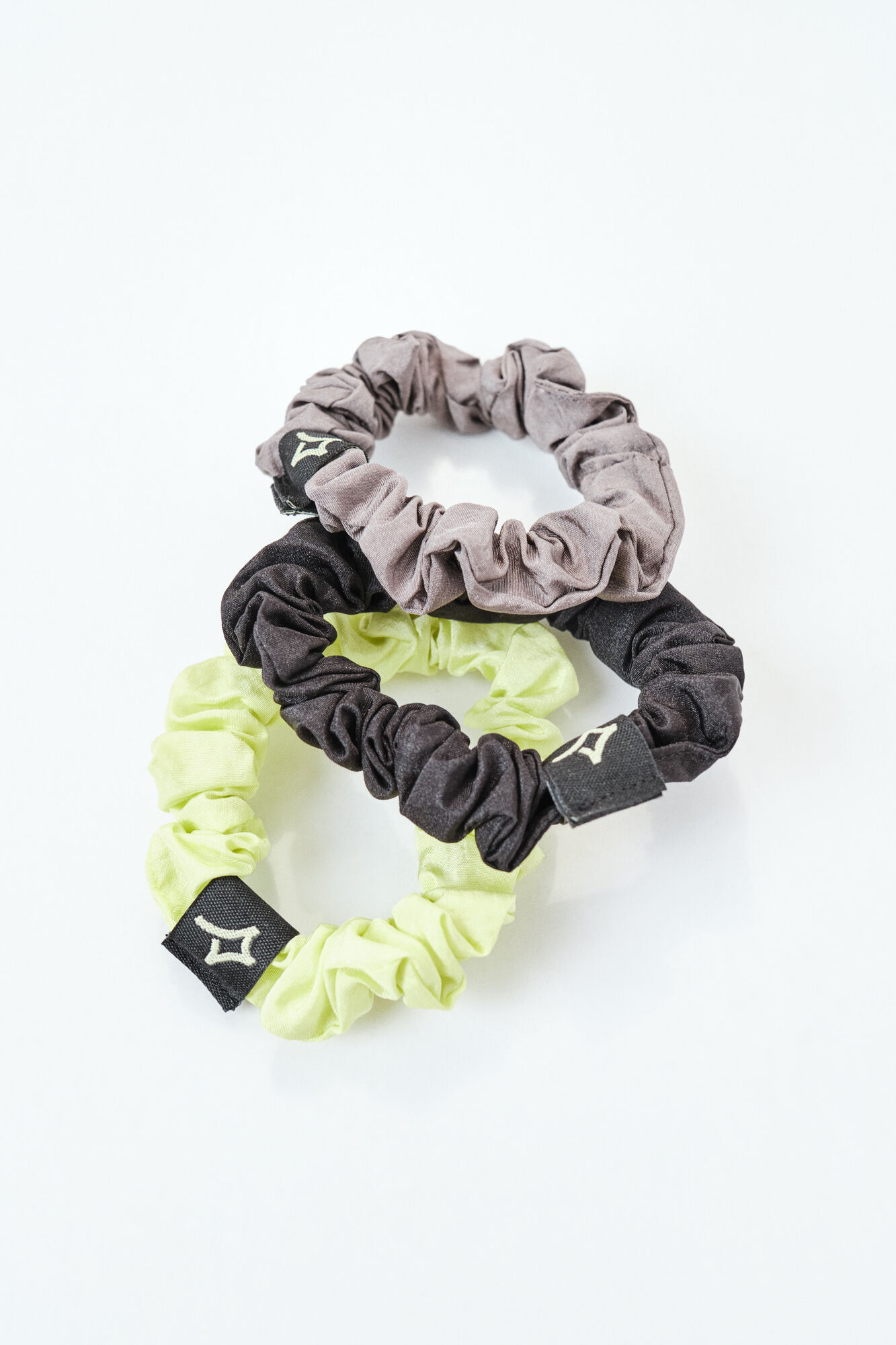 Dash and Stars Pack 3 el&aacute;sticos de cabelo branco