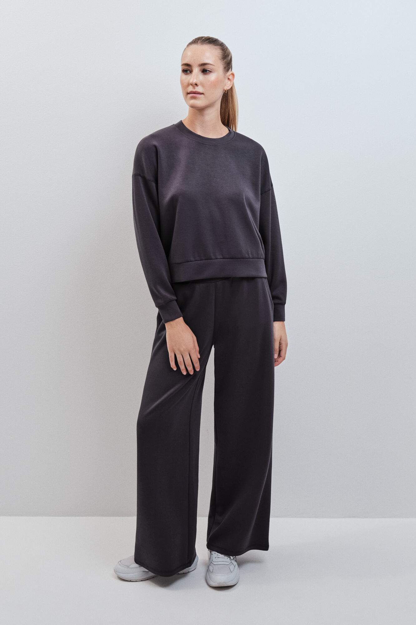 Dash and Stars Sweatshirt college em modal cinza cinzento