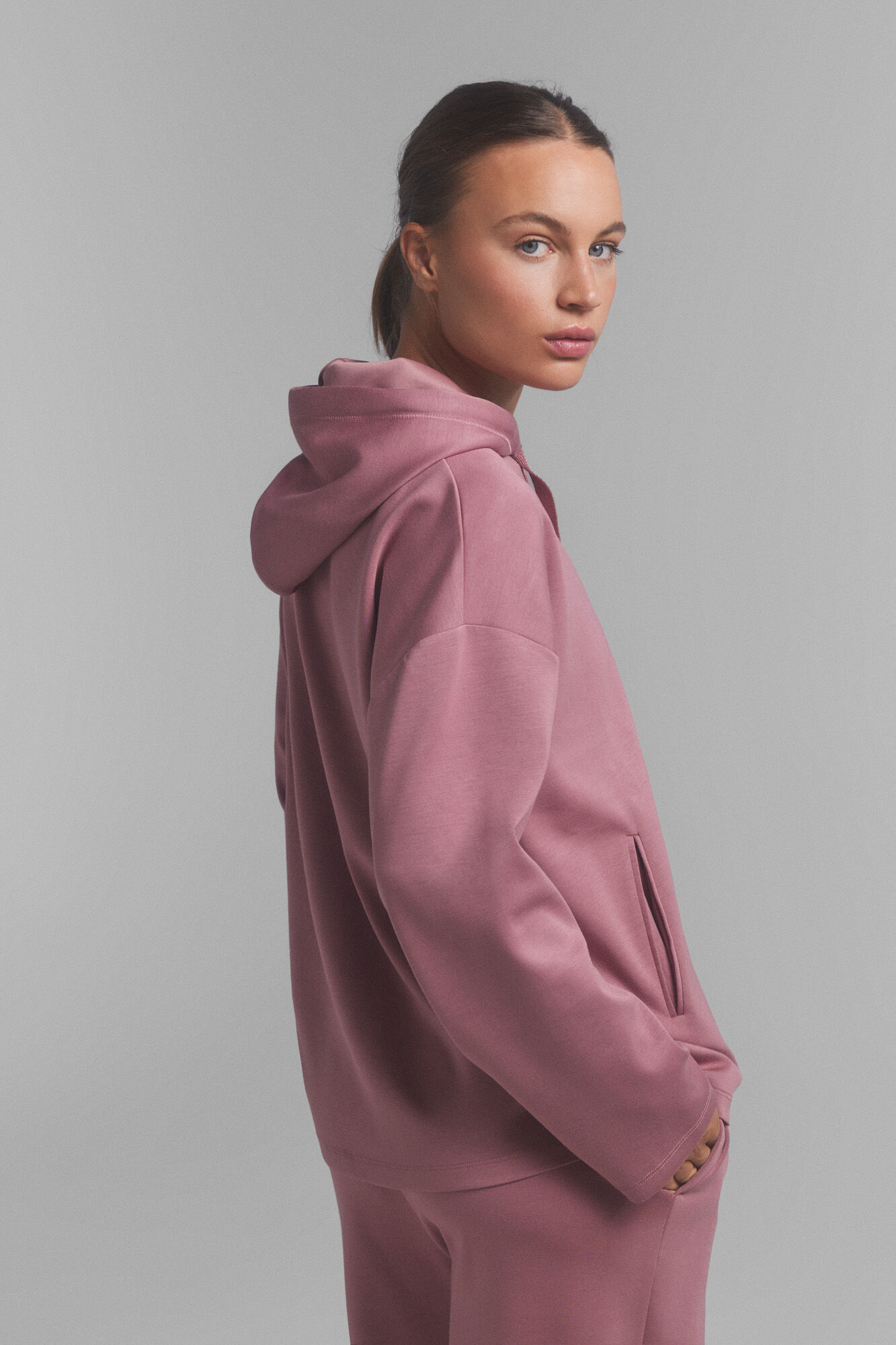 Dash and Stars Sweatshirt capuz rosa.  rosa