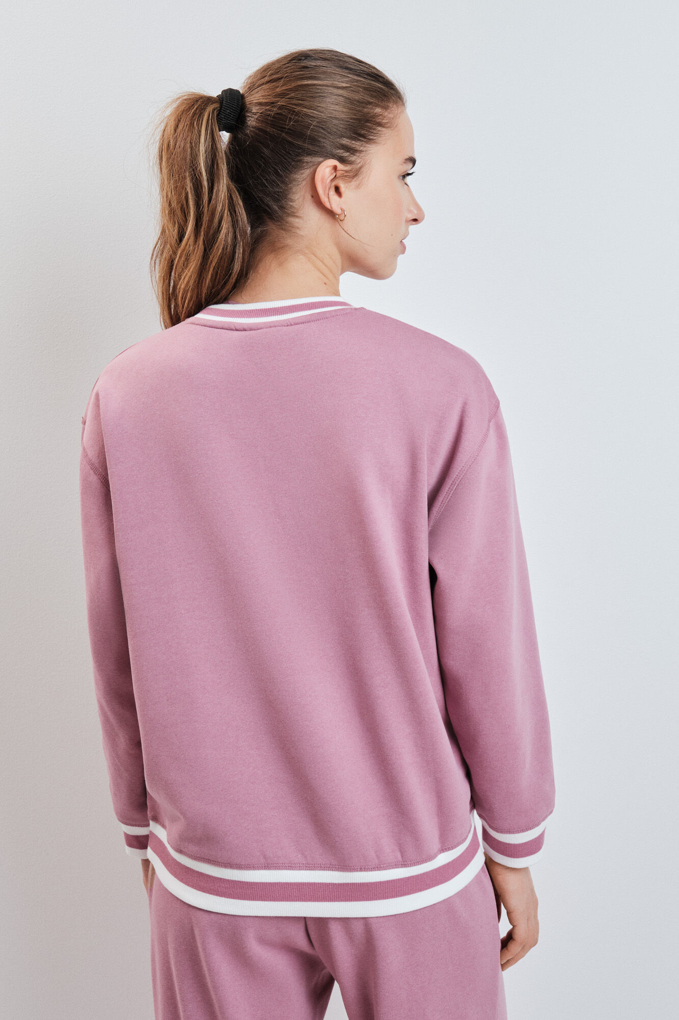 Dash and Stars Sweatshirt college em felpa rosa rosa