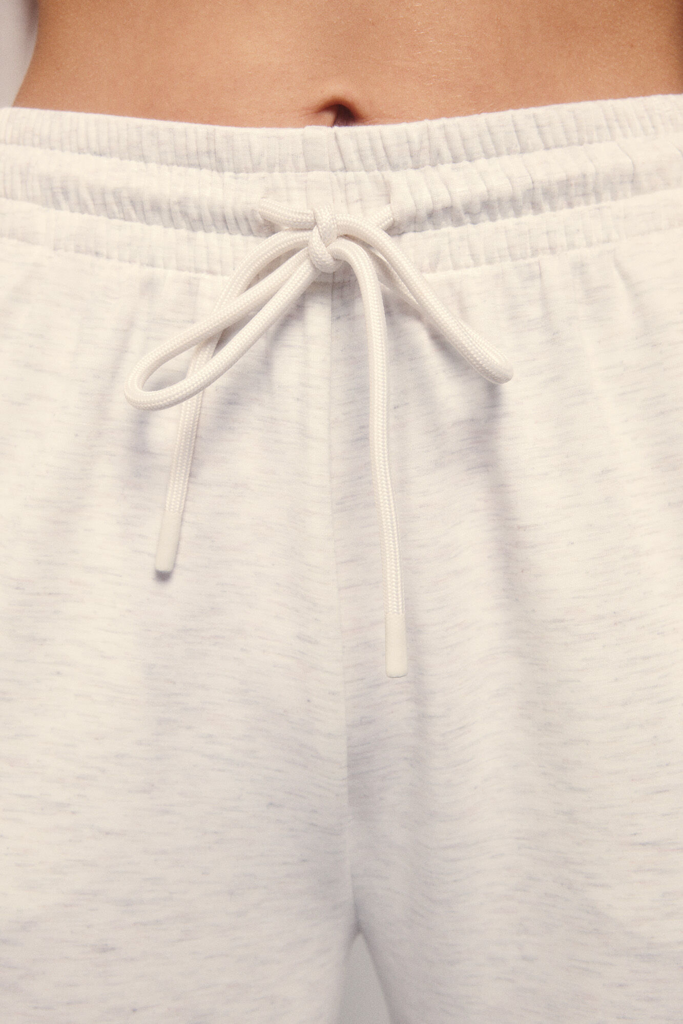 Dash and Stars Cal&ccedil;a larga reta cinza soft touch beige