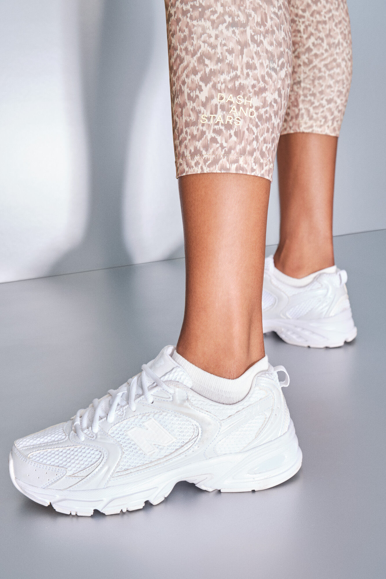 Dash and Stars Legging branca com estampa animal 4D STRETCH beige