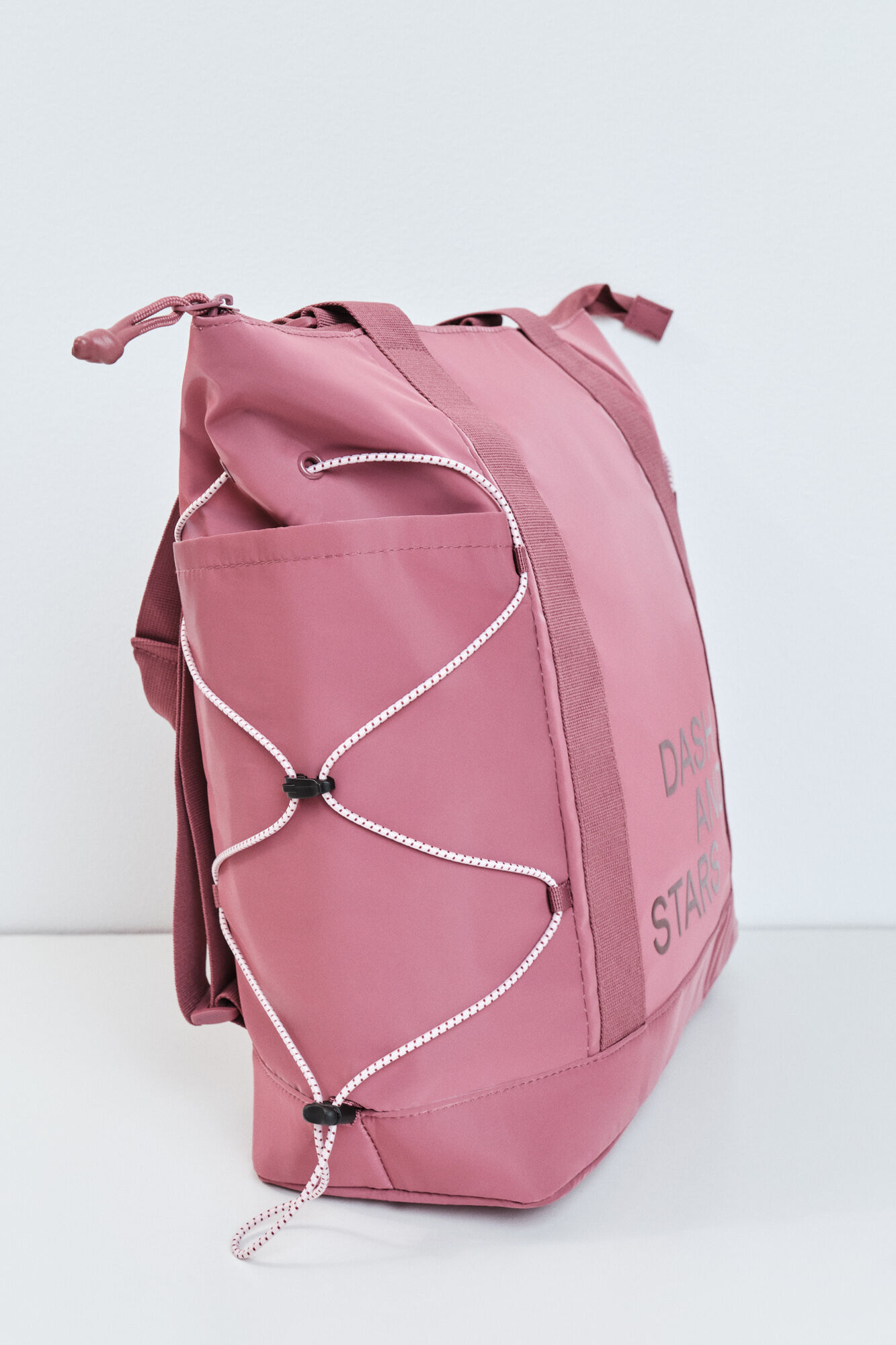 Dash and Stars Mochila multiposi&ccedil;&atilde;o preta vermelho