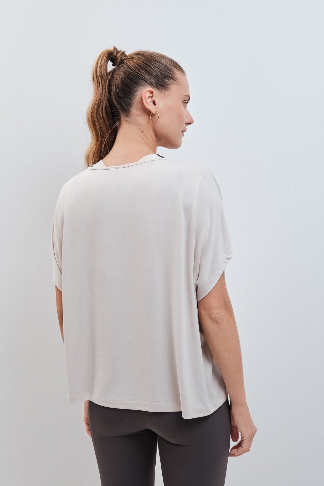 Dash and Stars T-shirt de manga curta em modal cinza cinzento