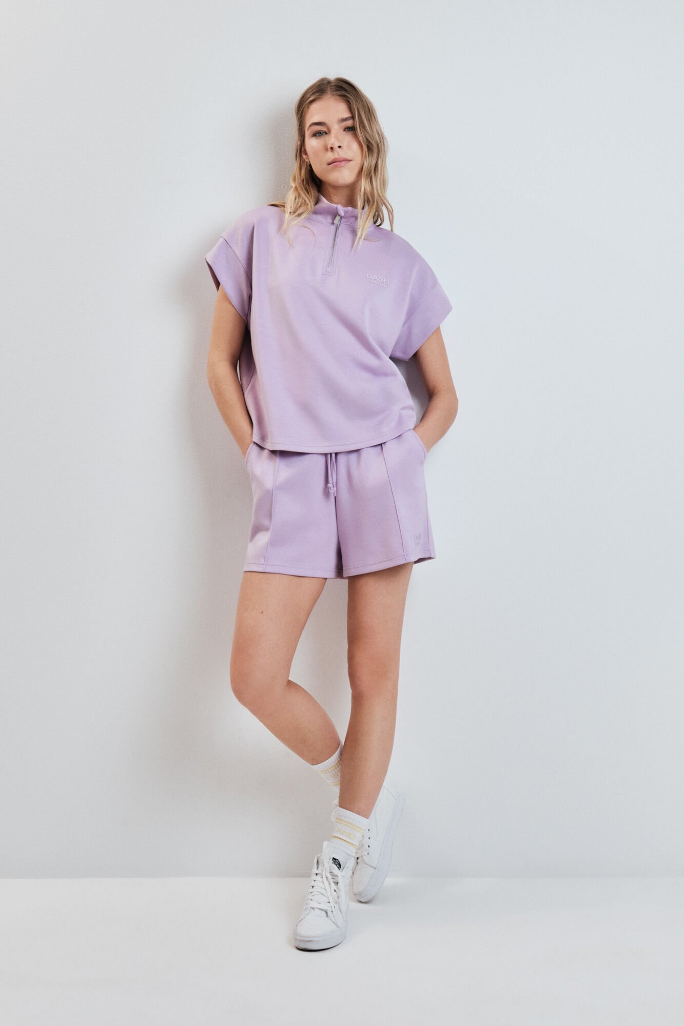 Dash and Stars Sweatshirt manga curta em viscose suave rosa rosa