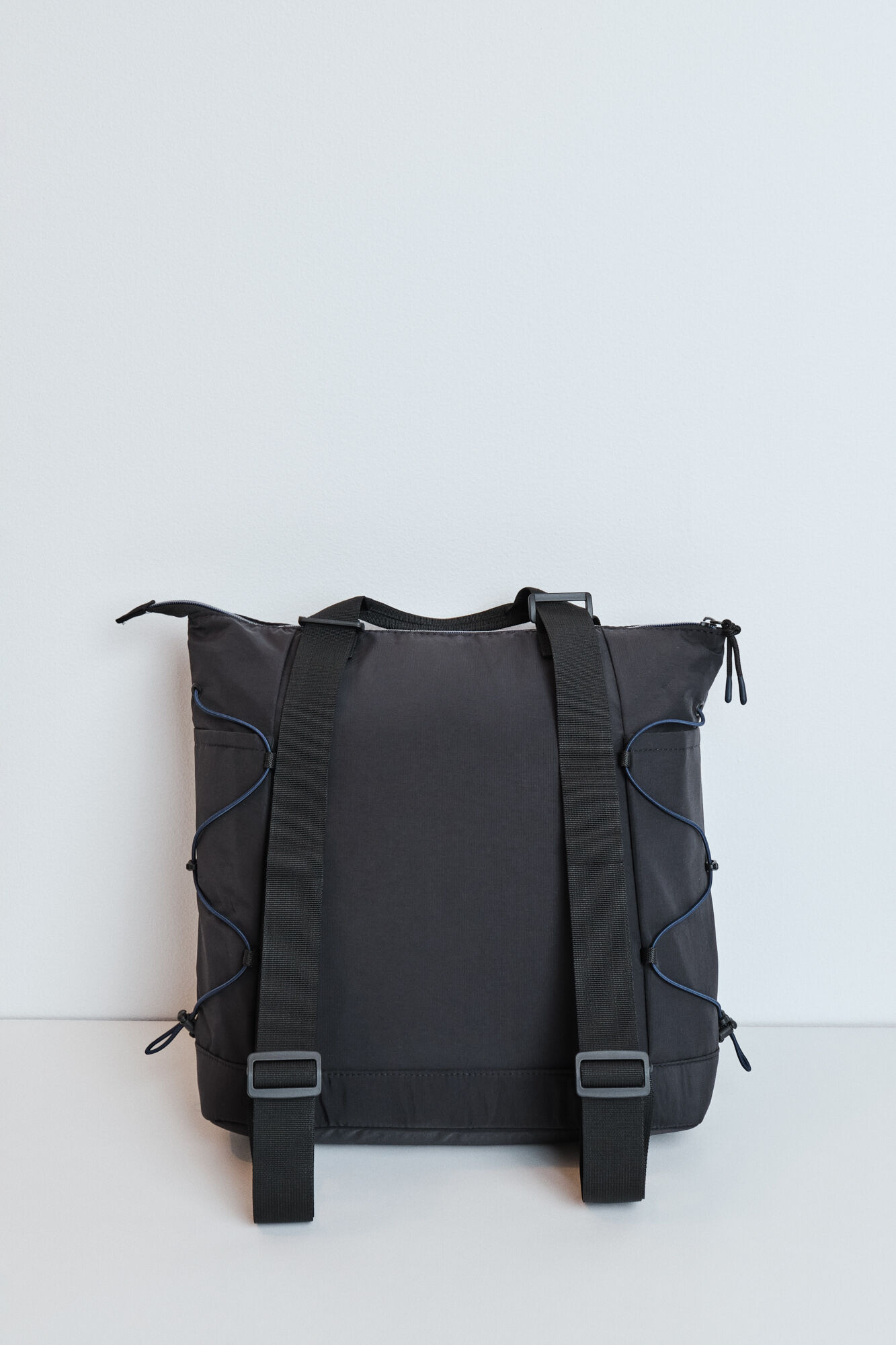 Dash and Stars Mochila multiposi&ccedil;&atilde;o preta preto