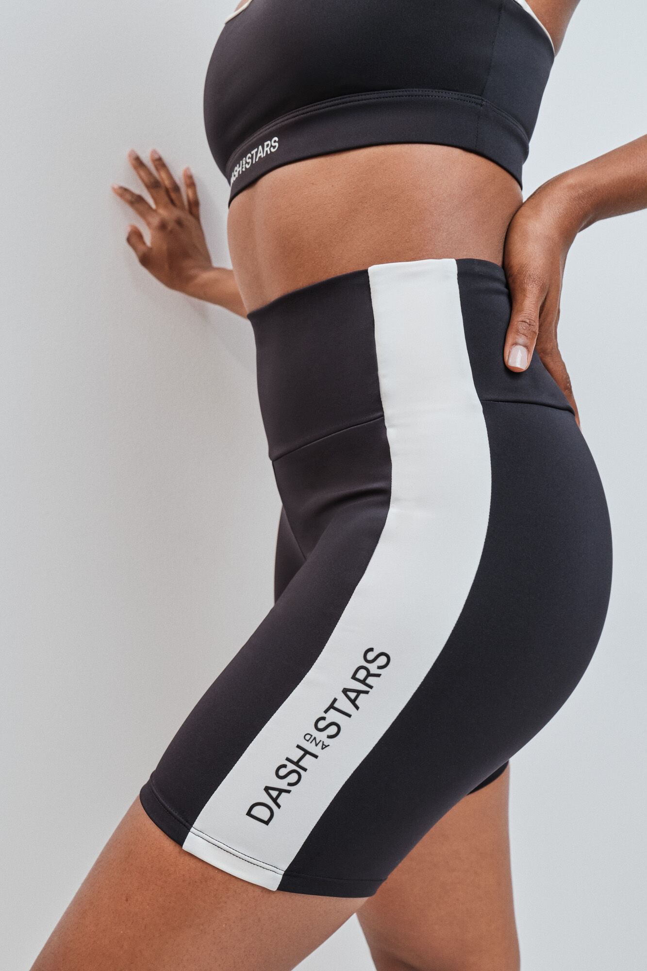 Dash and Stars Leggings ciclista 4D STRETCH contraste preto preto