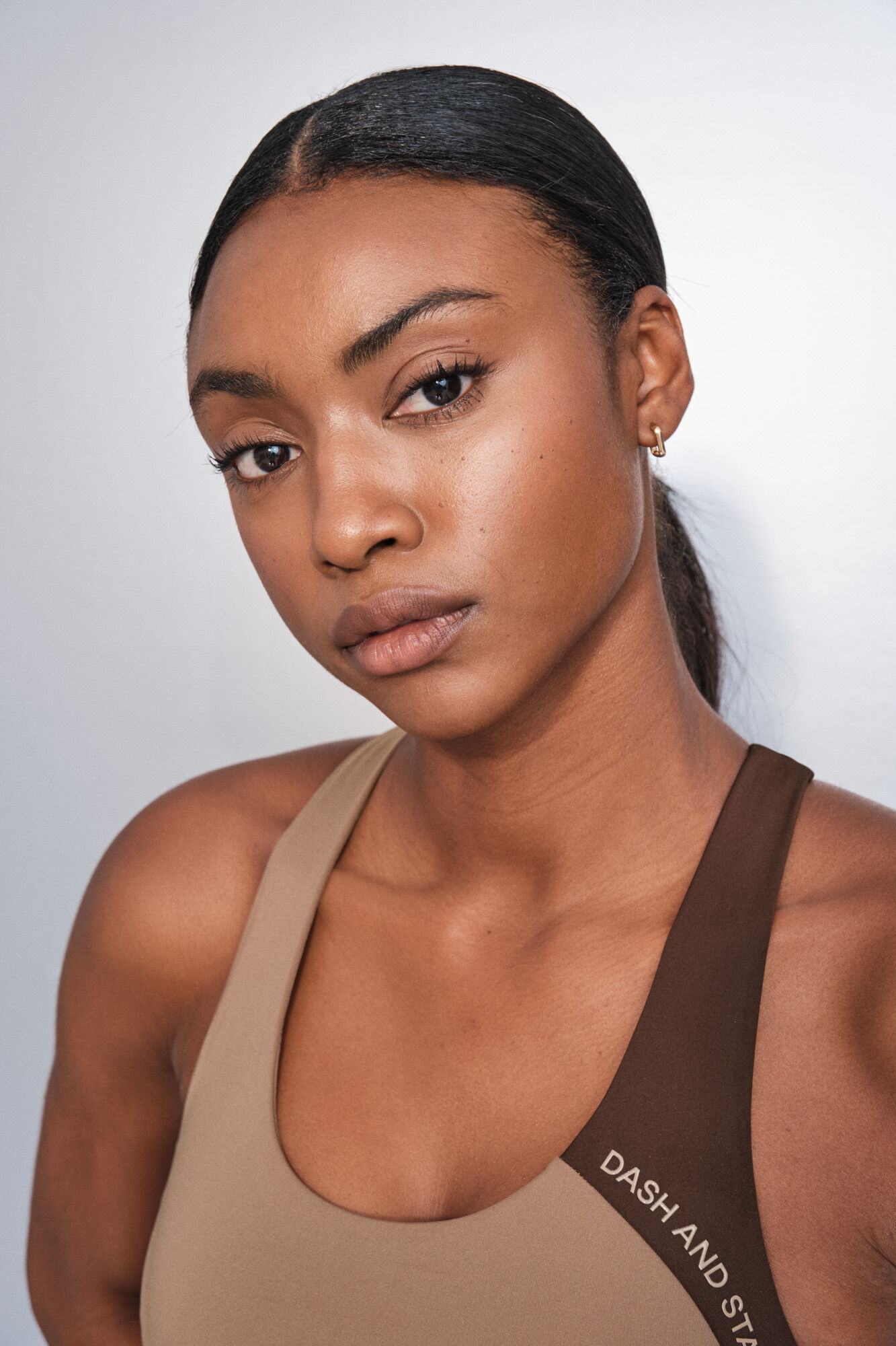 Dash and Stars Sujetador deportivo 4D STRETCH color block nude