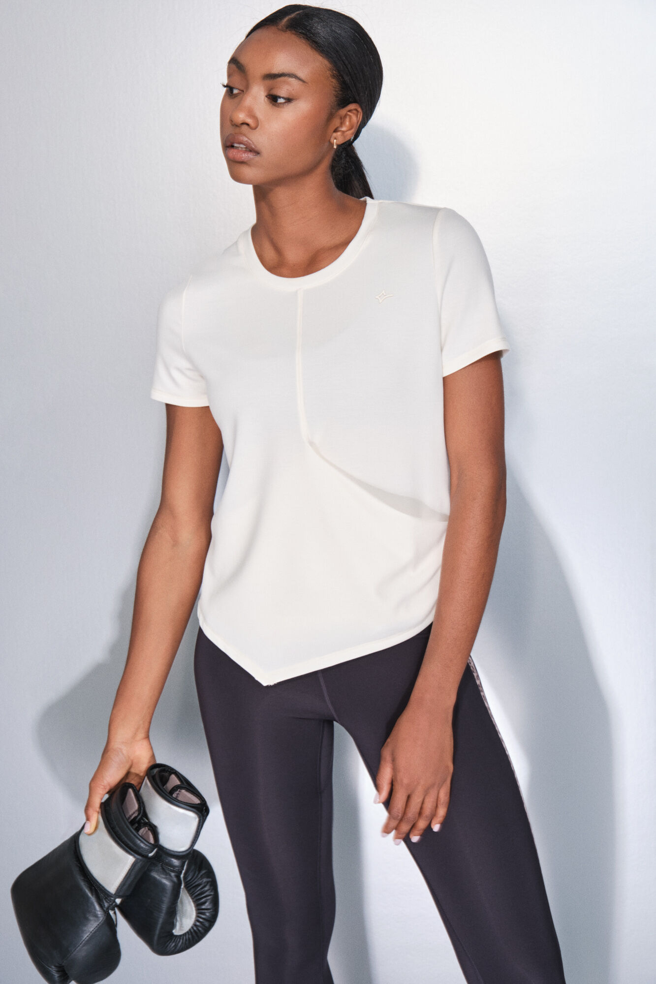 Dash and Stars T-shirt branca drapeada de manga curta  beige