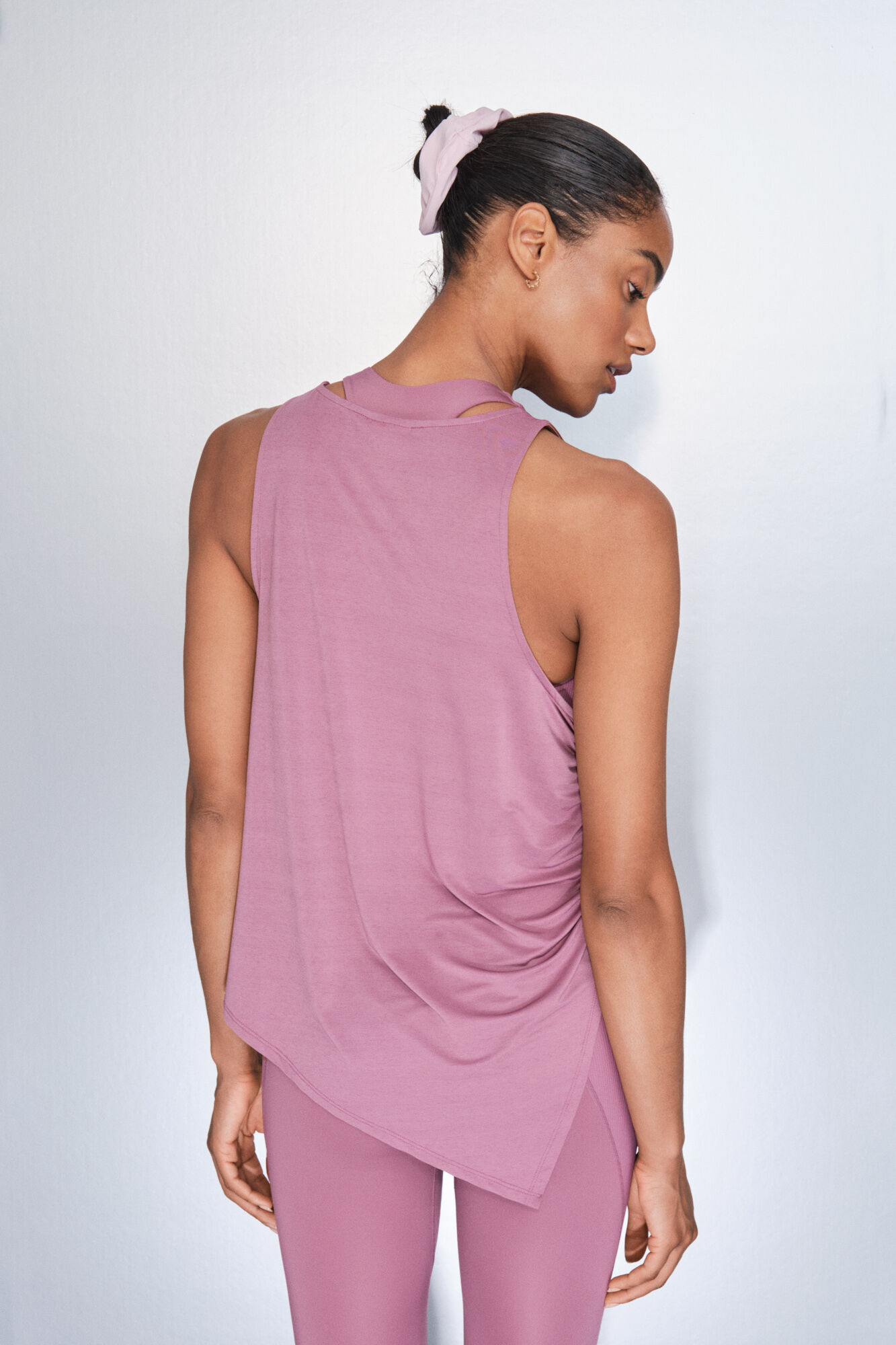 Dash and Stars Camiseta halter asim&eacute;trica rosa rosa