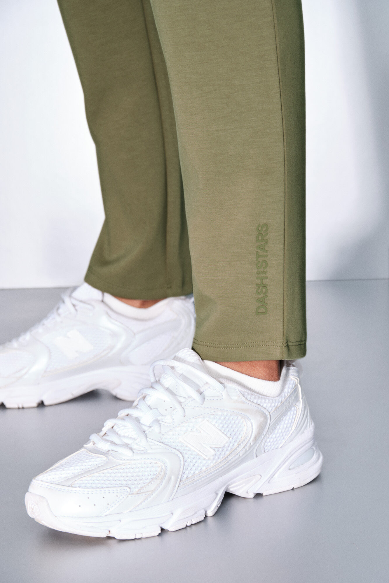 Dash and Stars Cal&ccedil;a jogger c&aacute;qui beige