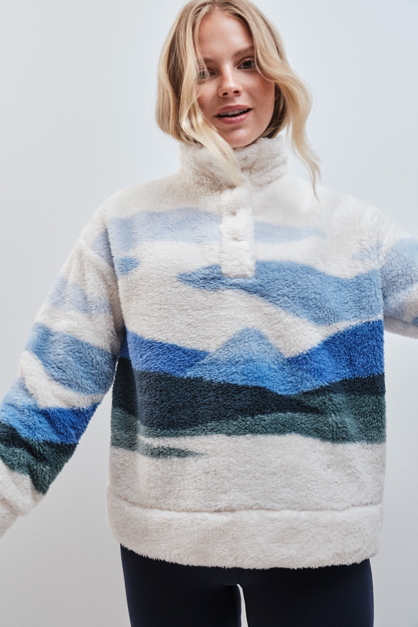 Dash and Stars Sweatshirt polar estampado paisagem Jap&atilde;o