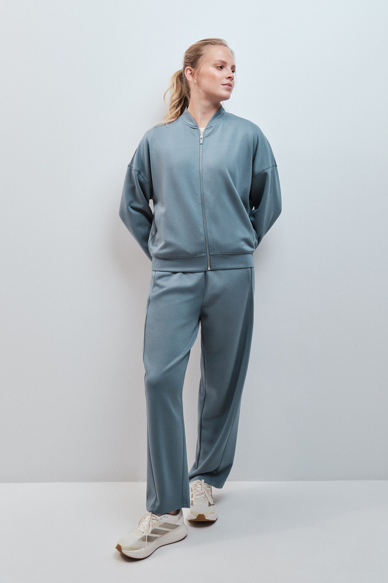 Dash and Stars Cal&ccedil;a comprida barrel soft touch verde