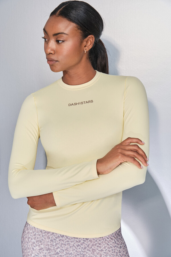 Dash and Stars Camiseta manga larga amarillo estampado