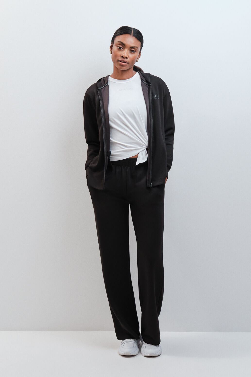 Dash and Stars Sweatshirt com capuz soft touch preto