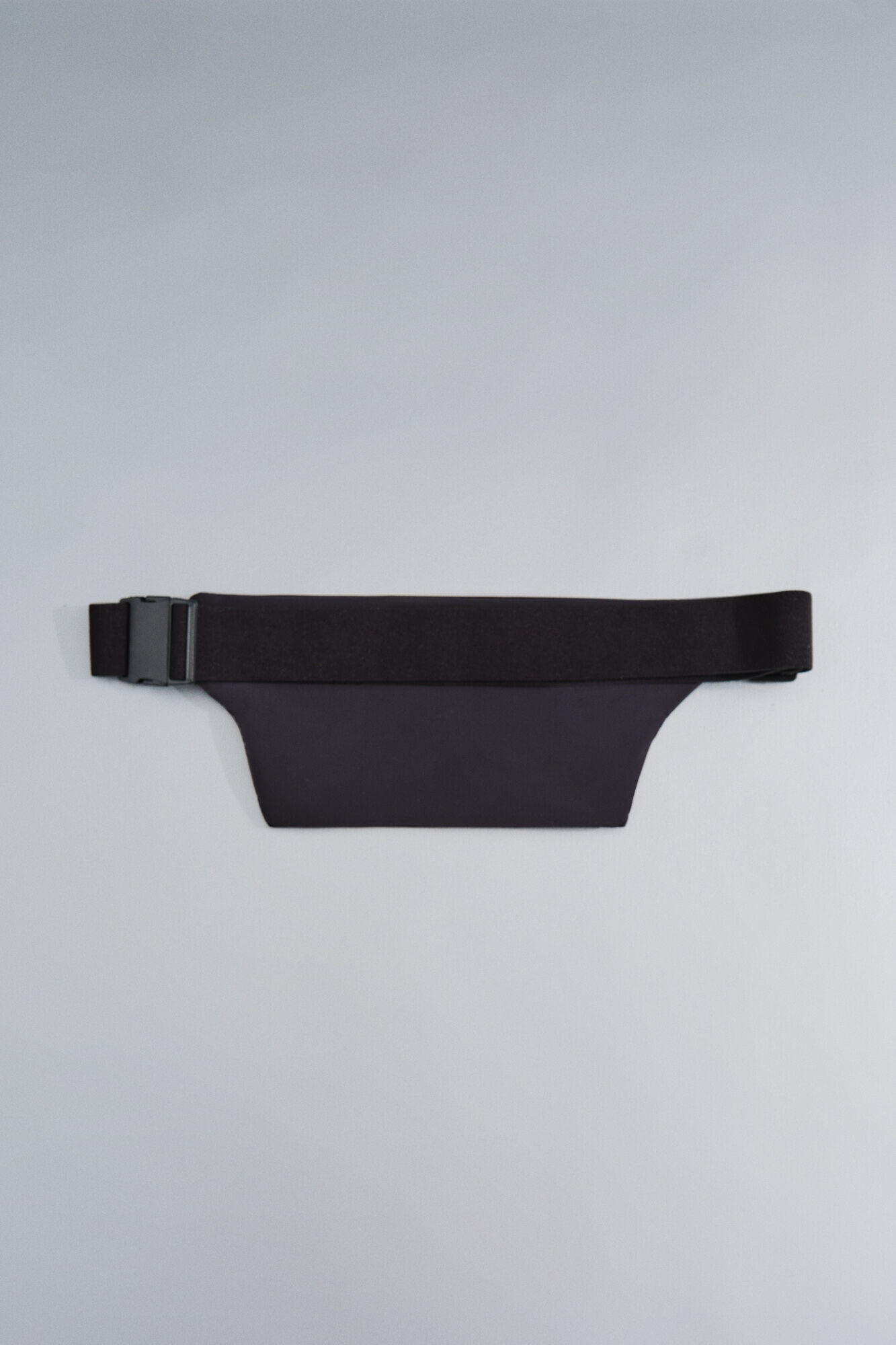 Dash and Stars Ri&ntilde;onera negra extra plana negro