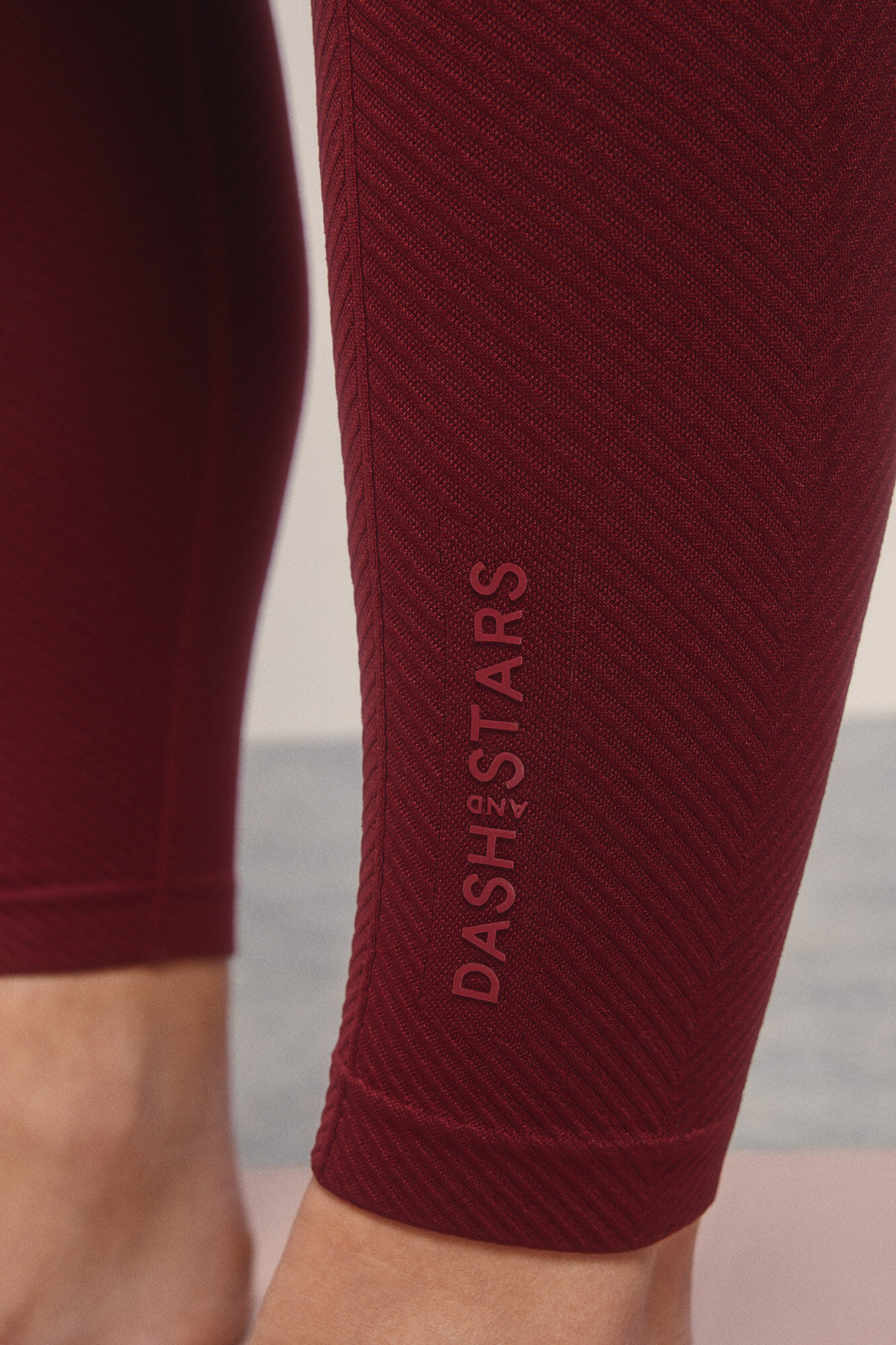 Dash and Stars Legging SEAMLESS COMFORT burdeos rojo