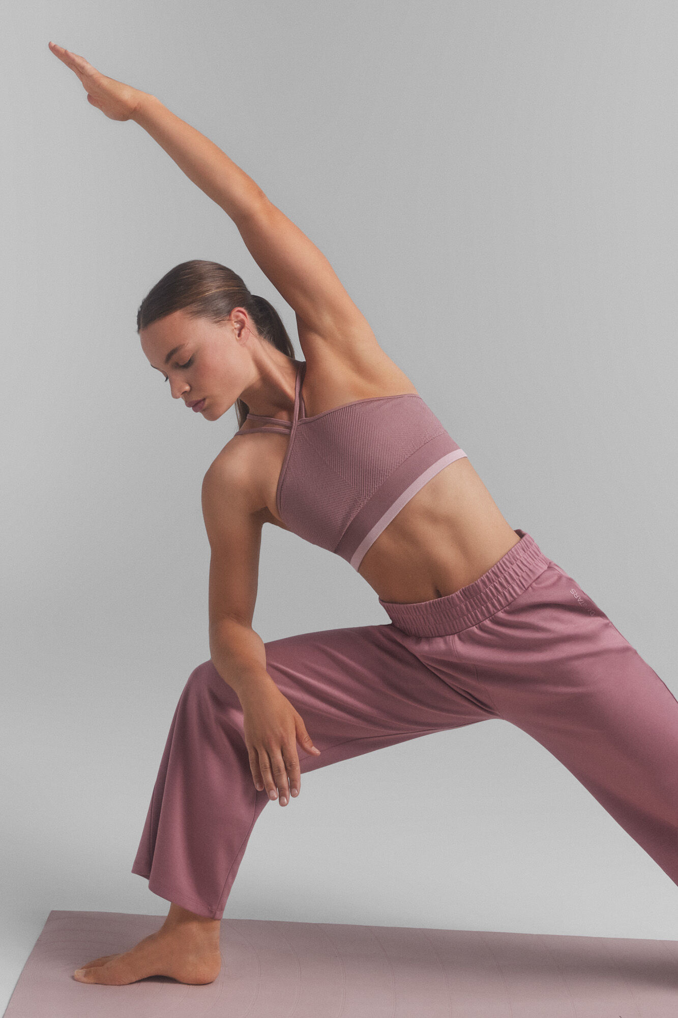 Dash and Stars Cal&ccedil;a jogger rosa suave. 