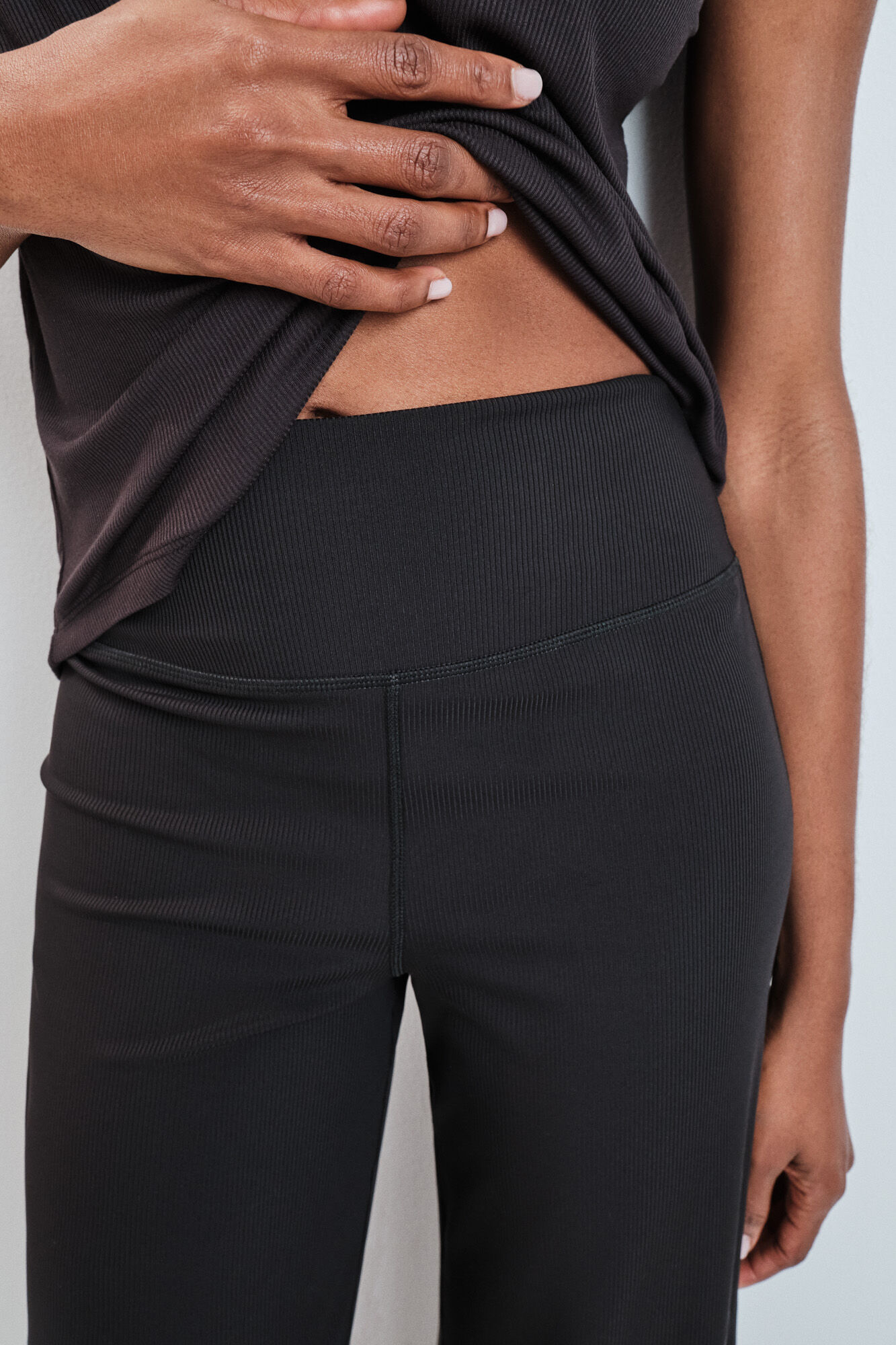 Dash and Stars Cal&ccedil;a comprida palazzo canelada preta preto