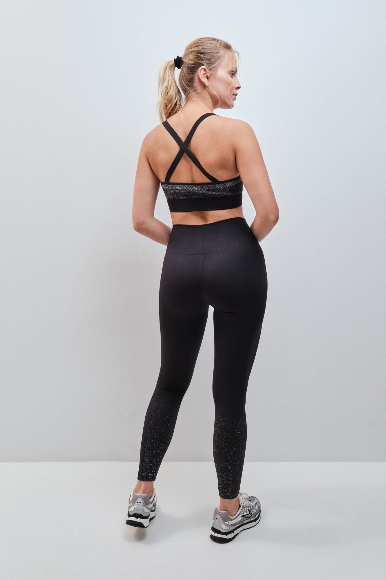 Dash and Stars Leggings SEAMLESS COMFORT em lurex preto preto
