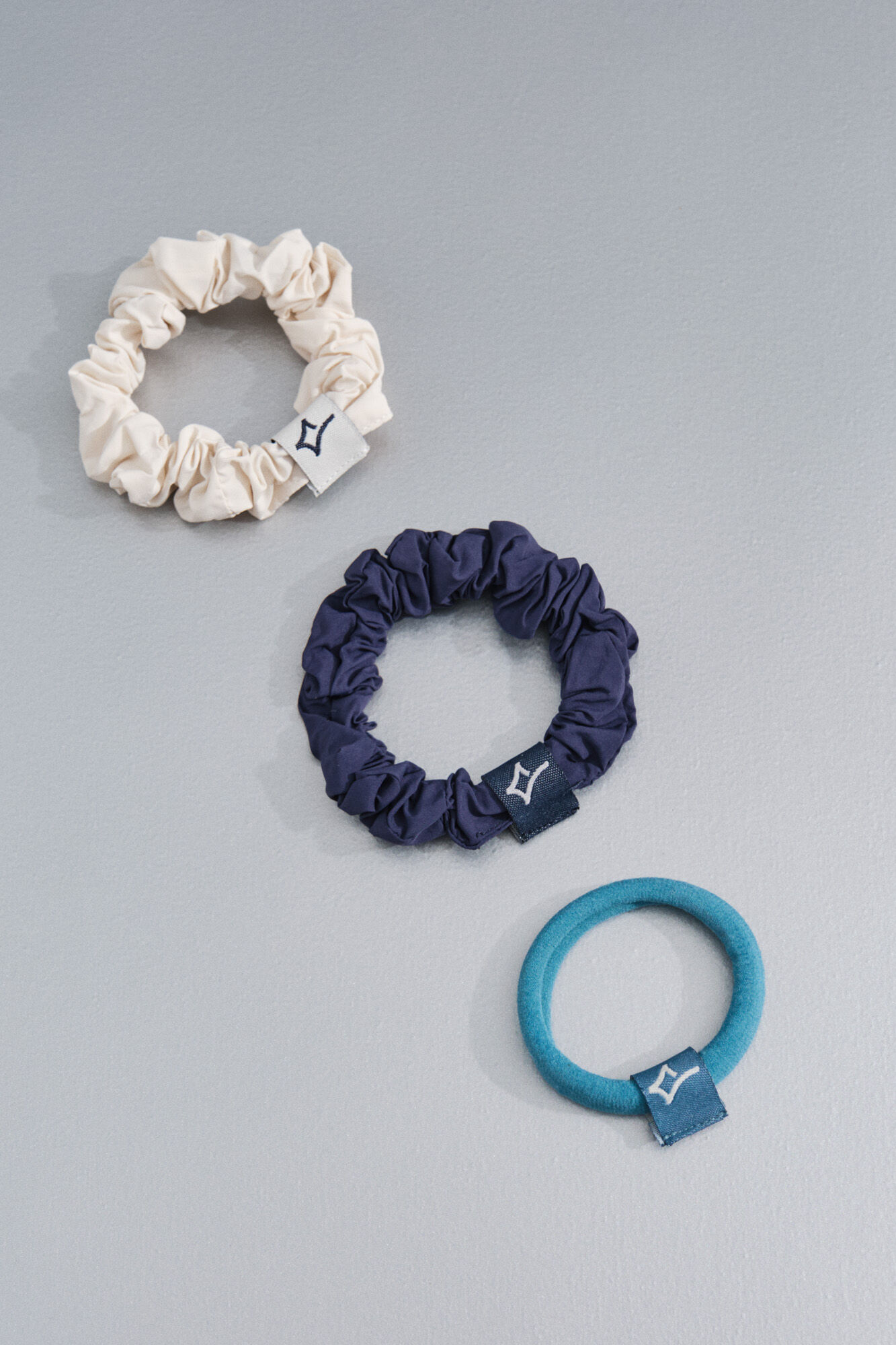 Dash and Stars Pacote com 3 faixas de cabelo branco