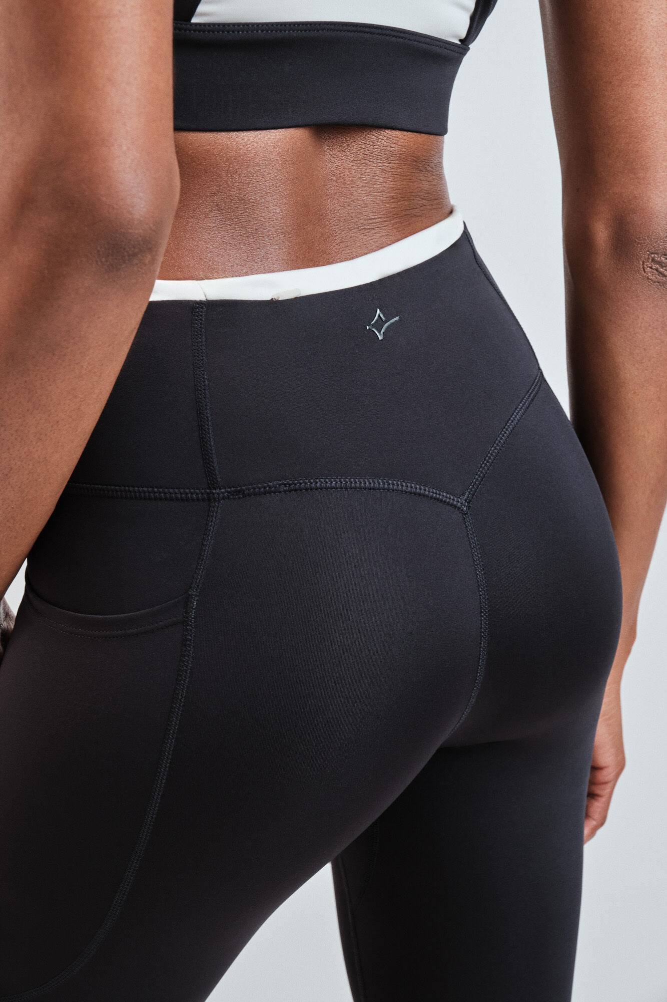 Dash and Stars Legging pirata 4D STRETCH preto preto