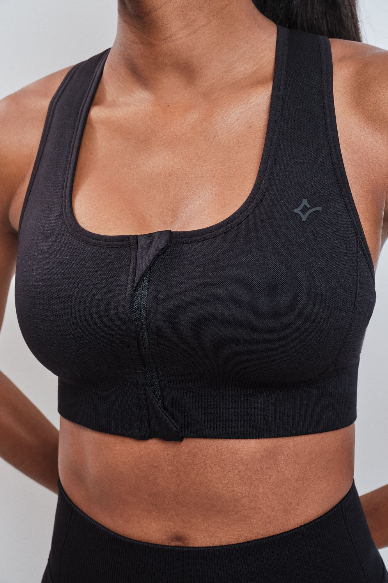 Dash and Stars Soutien desportivo preto fecho-&eacute;clair SEAMLESS FIT preto
