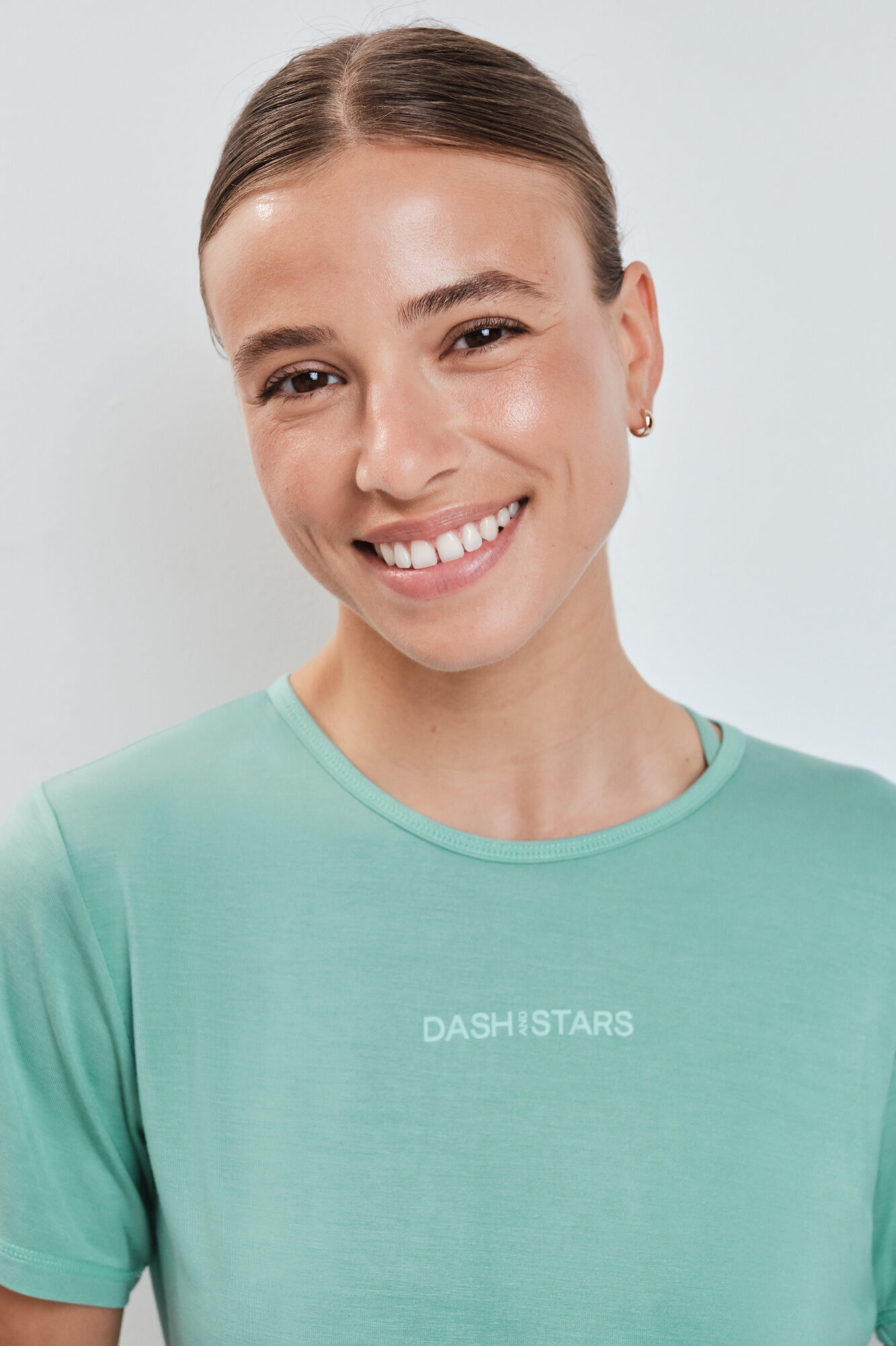 Dash and Stars T-shirt com abertura nas costas verde verde