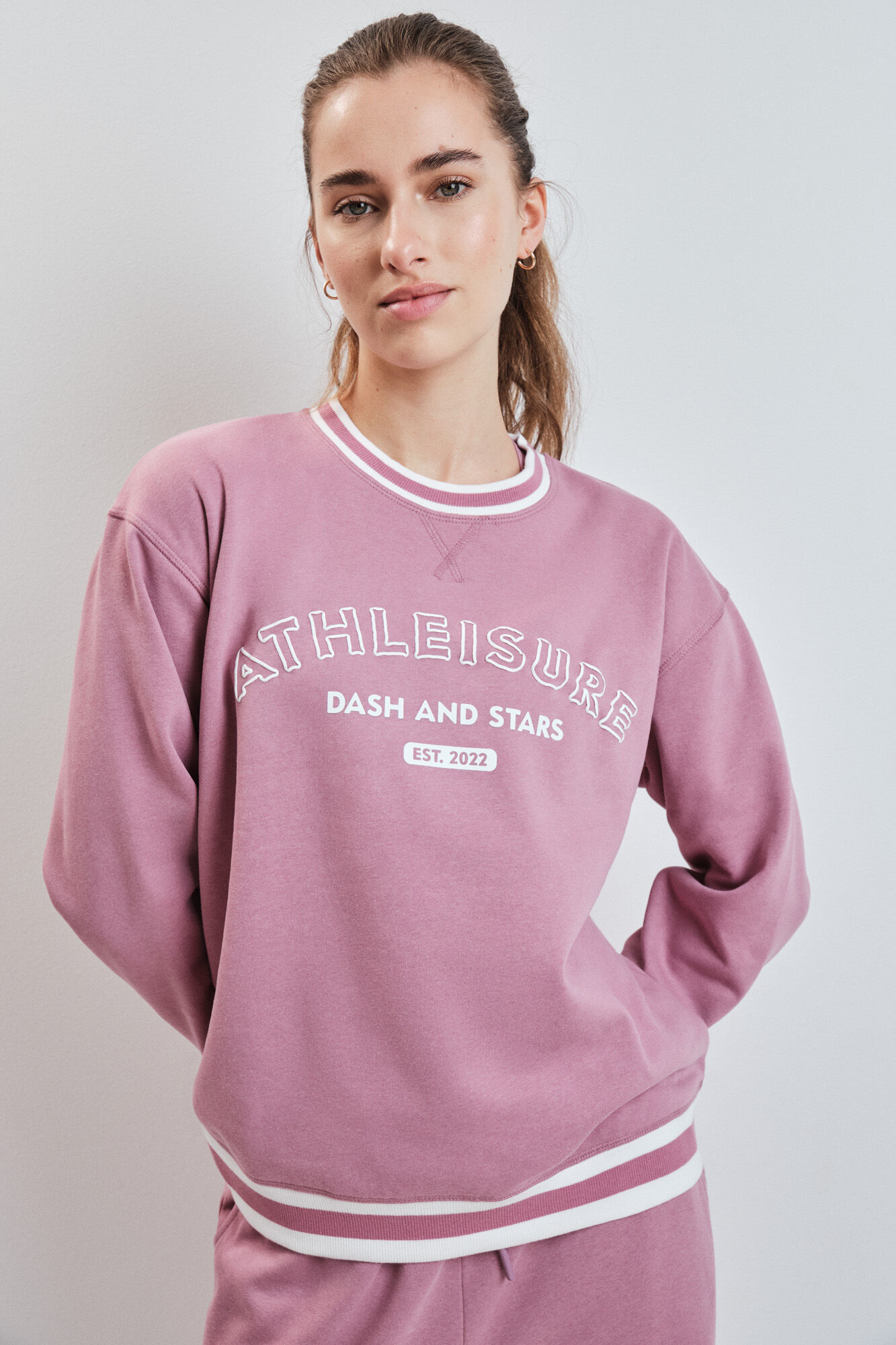 Dash and Stars Sweatshirt college em felpa rosa rosa