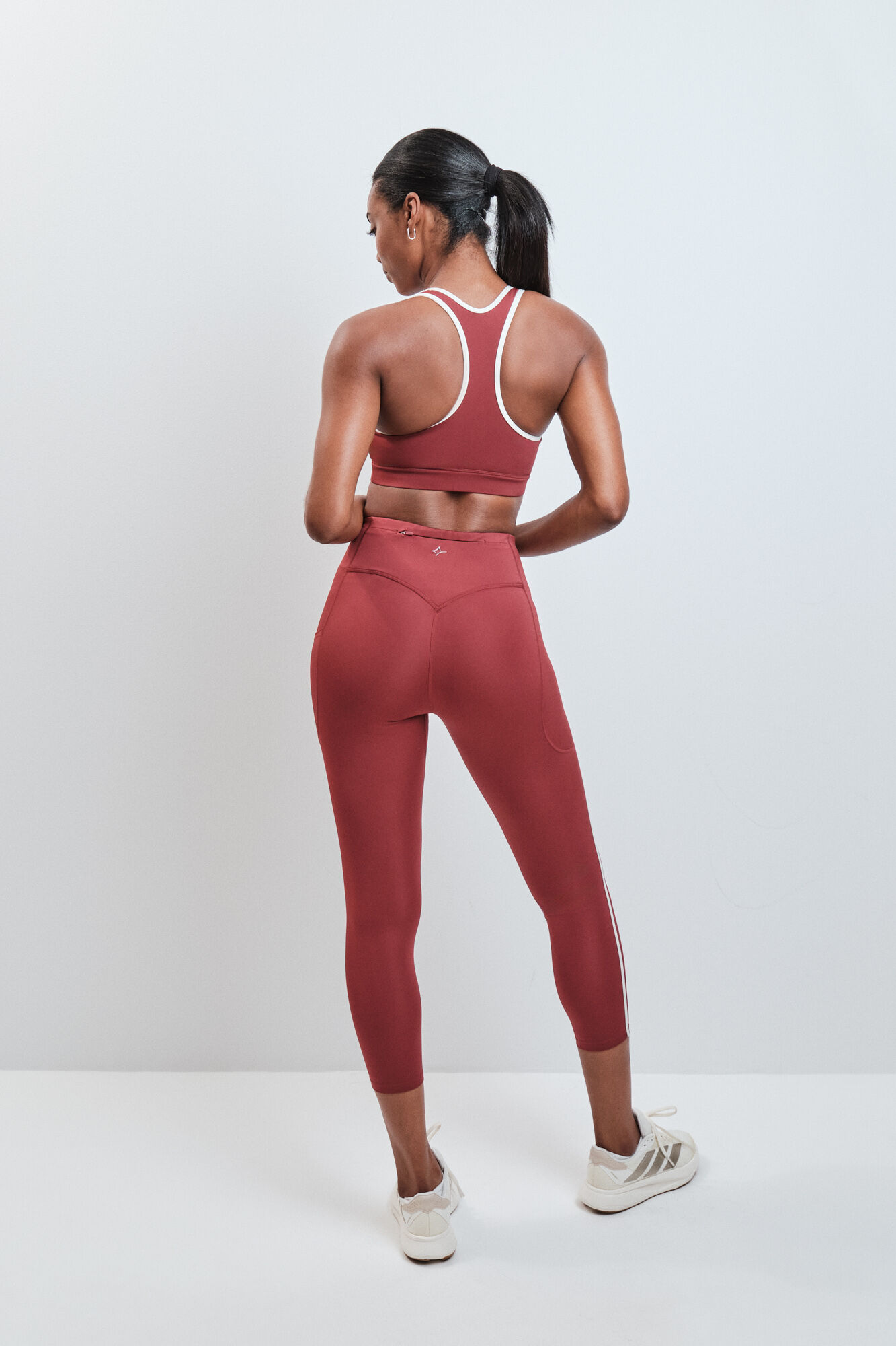 Dash and Stars Leggings crop 4D STRETCH burgundy rojo