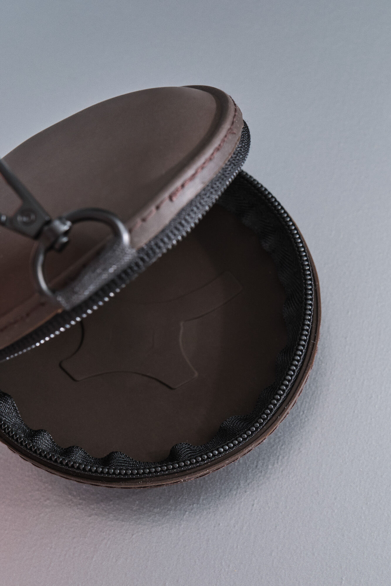 Dash and Stars Carteira pendurada cru