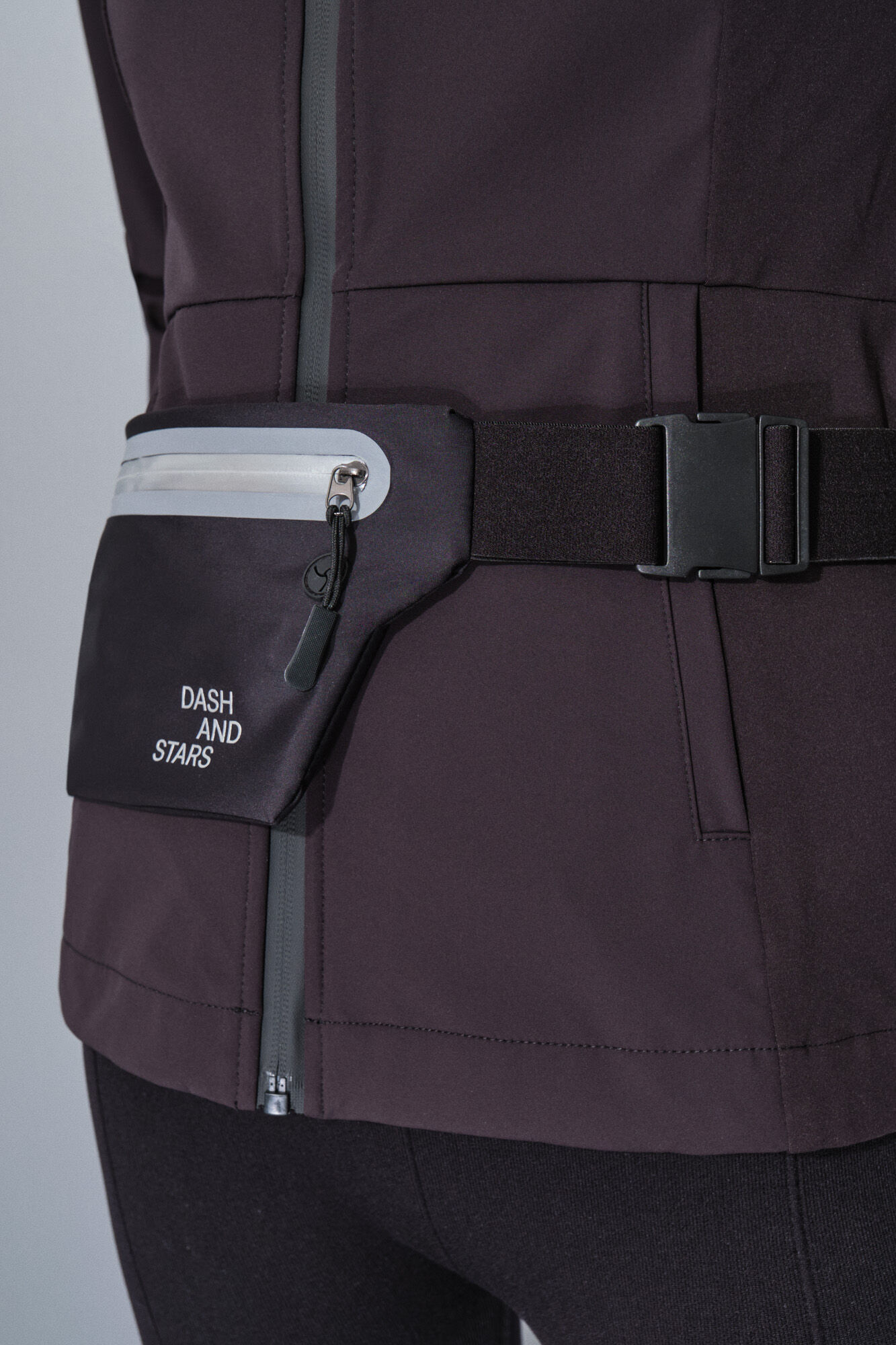 Dash and Stars Bolsa de cintura preta extra plana