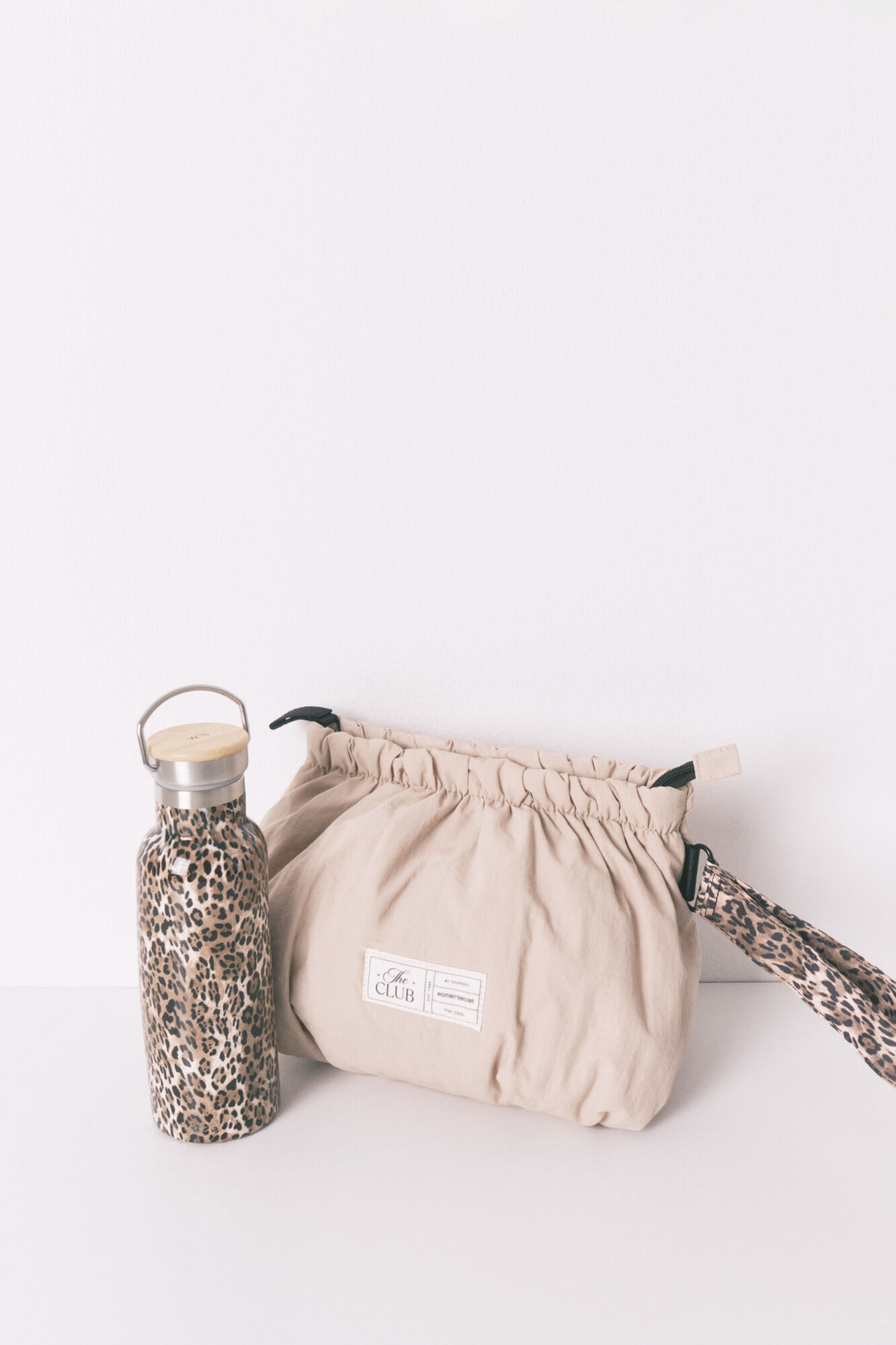 Women'secret N&eacute;cessaire pequena de nylon com estampa de animal cru